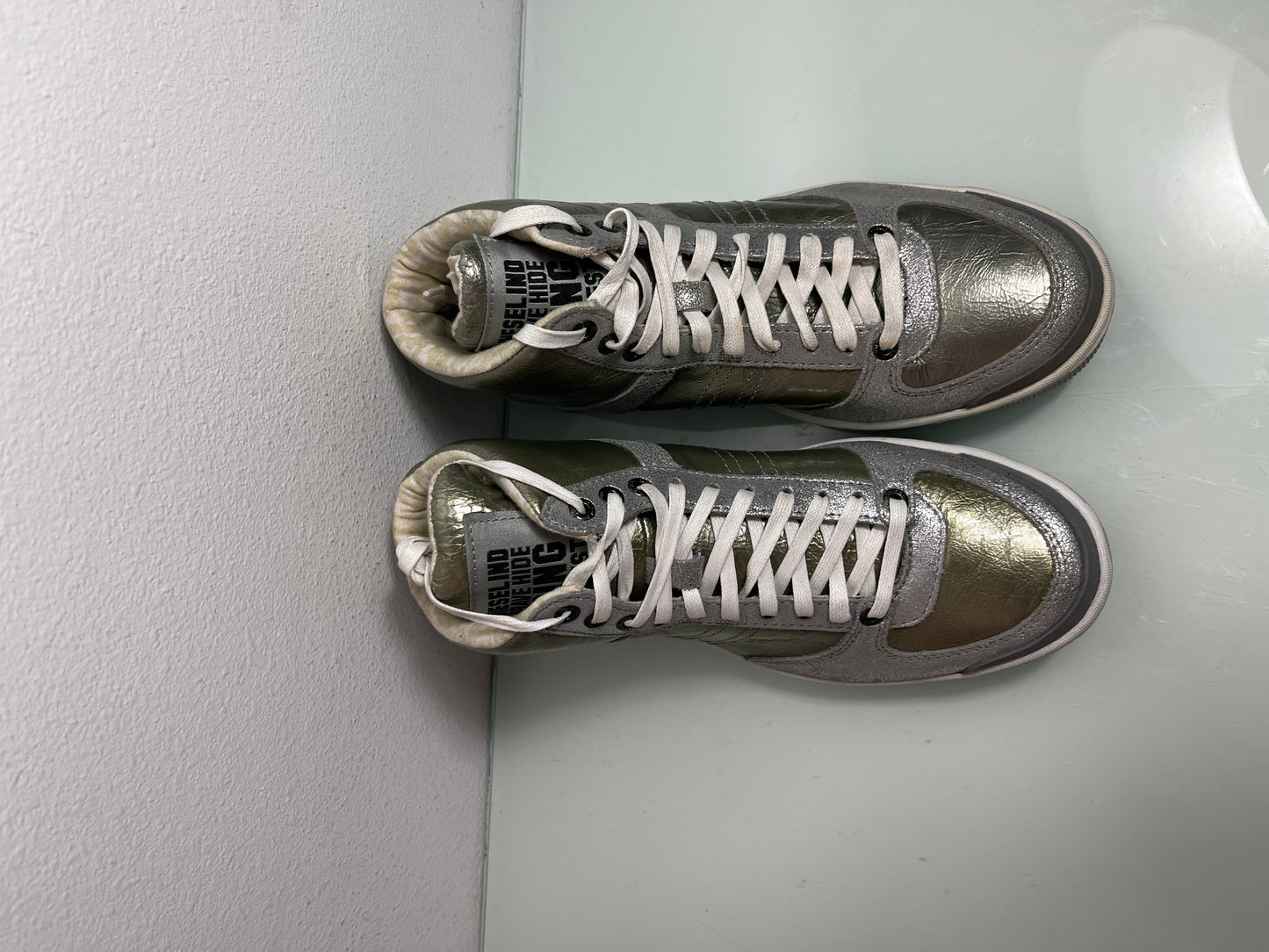 Diesel Sneakers "Silver" Women's 6- P00Y647