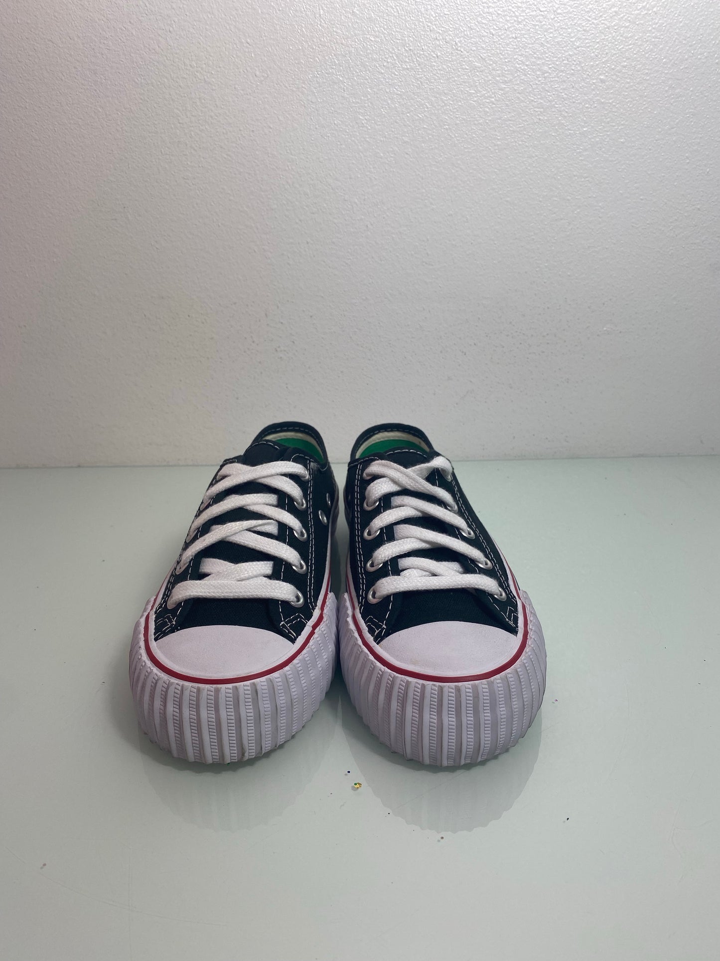 PF FLYERS "Black/White" Women's 6.5 - MC1002BK
