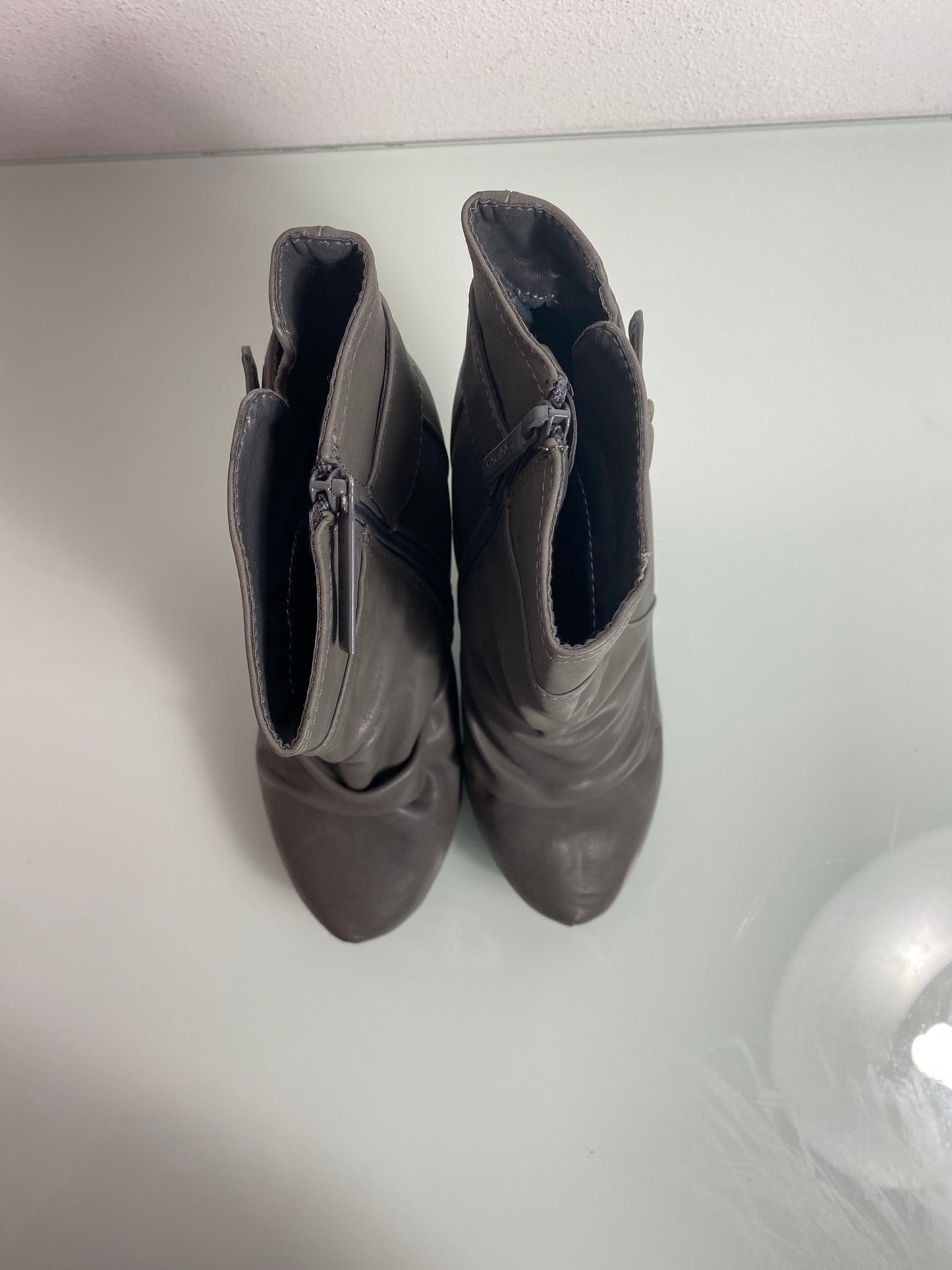 Shiekh Boots "Grey" Women's 7.5 - Shiekh