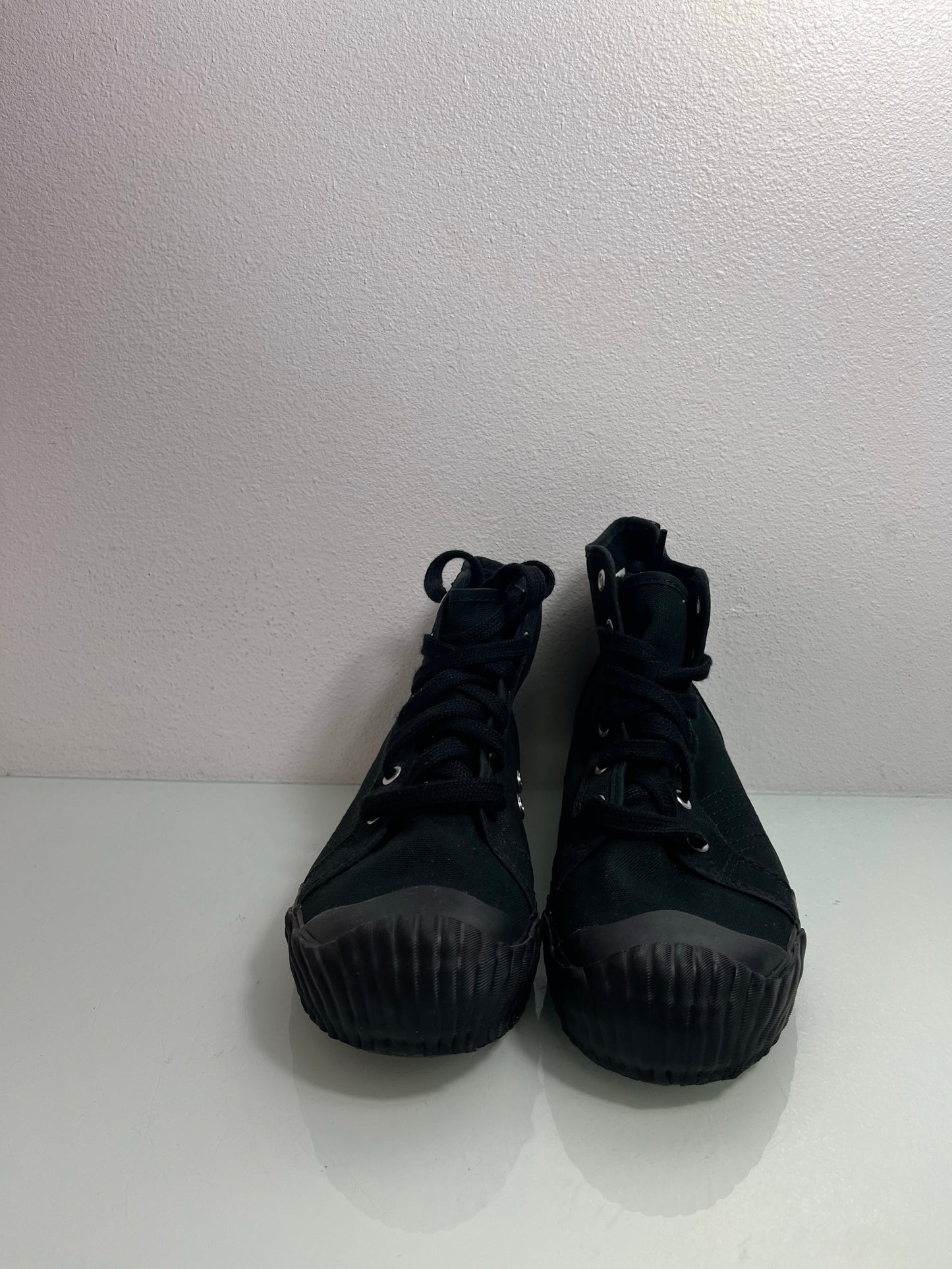 PF Flyers "Black" Men's 6 Women's 7.5- PM12GR3Q