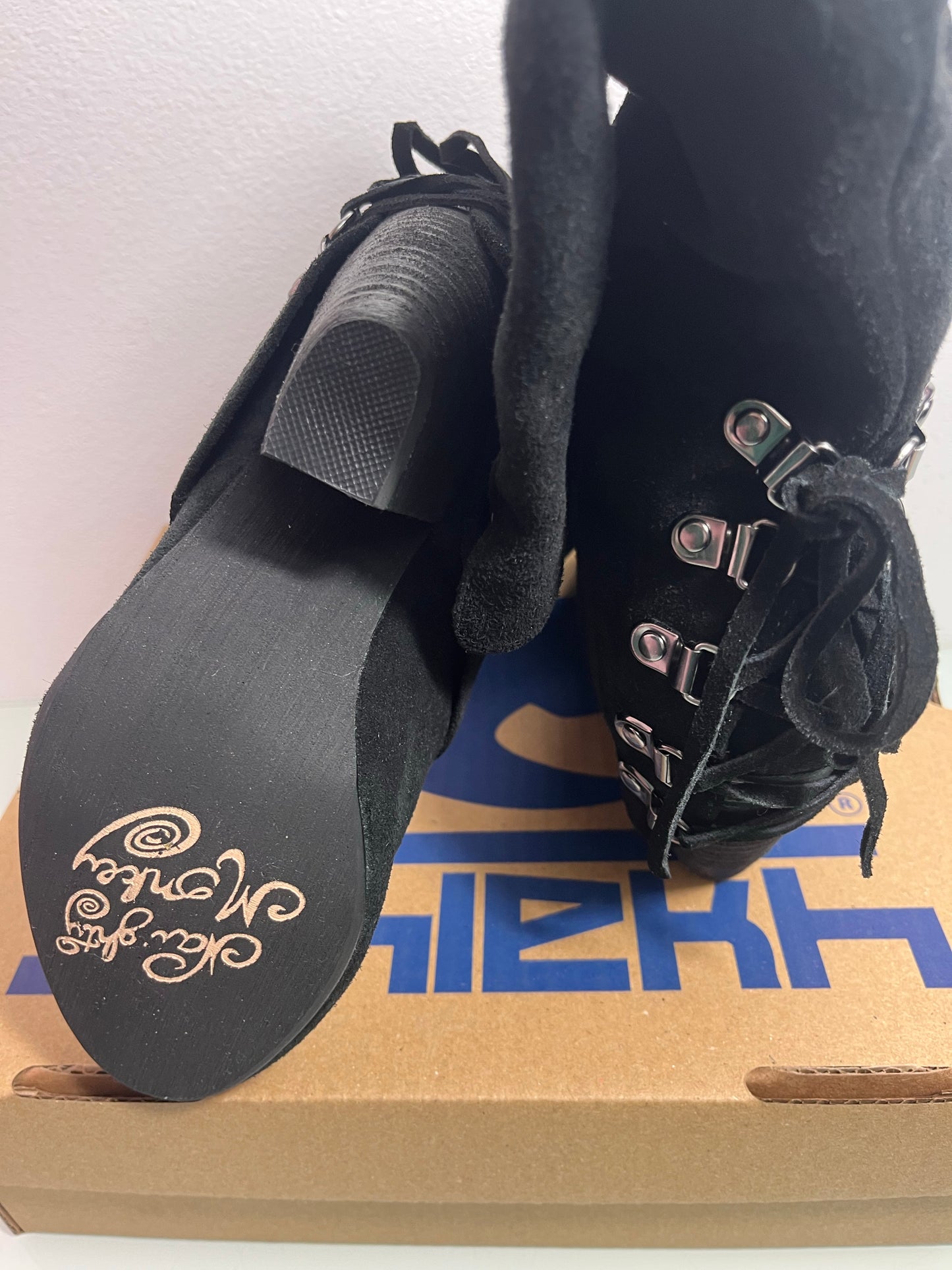 Naughty Monkey "Black" Women's 6- NMW1255
