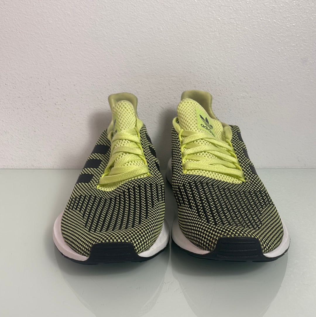 Adidas Swift Run "Multicolor" MISMATE Men's L:10 R:9-D96640