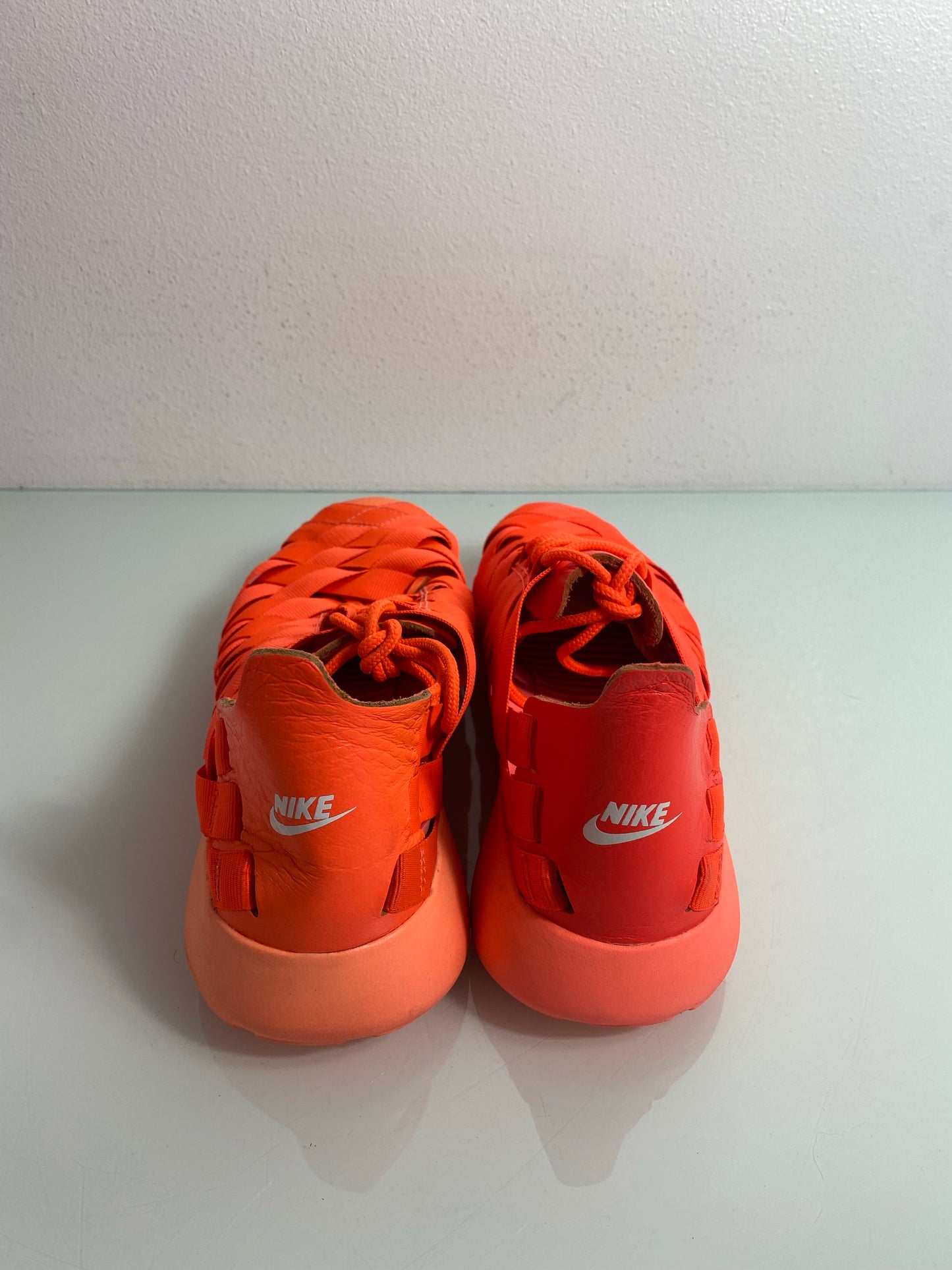 Nike Roshe Run "Coral" Mismate Women’s L:7.5 R: 7 -555257 800