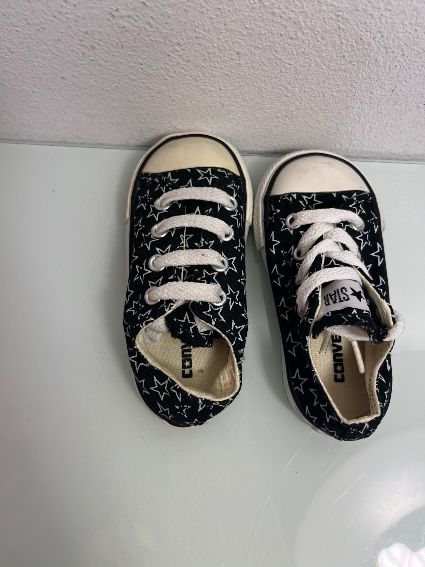 Converse Chuck Taylor All Star "Black/White" MISMATE Infant's L:6 R:5-710053F