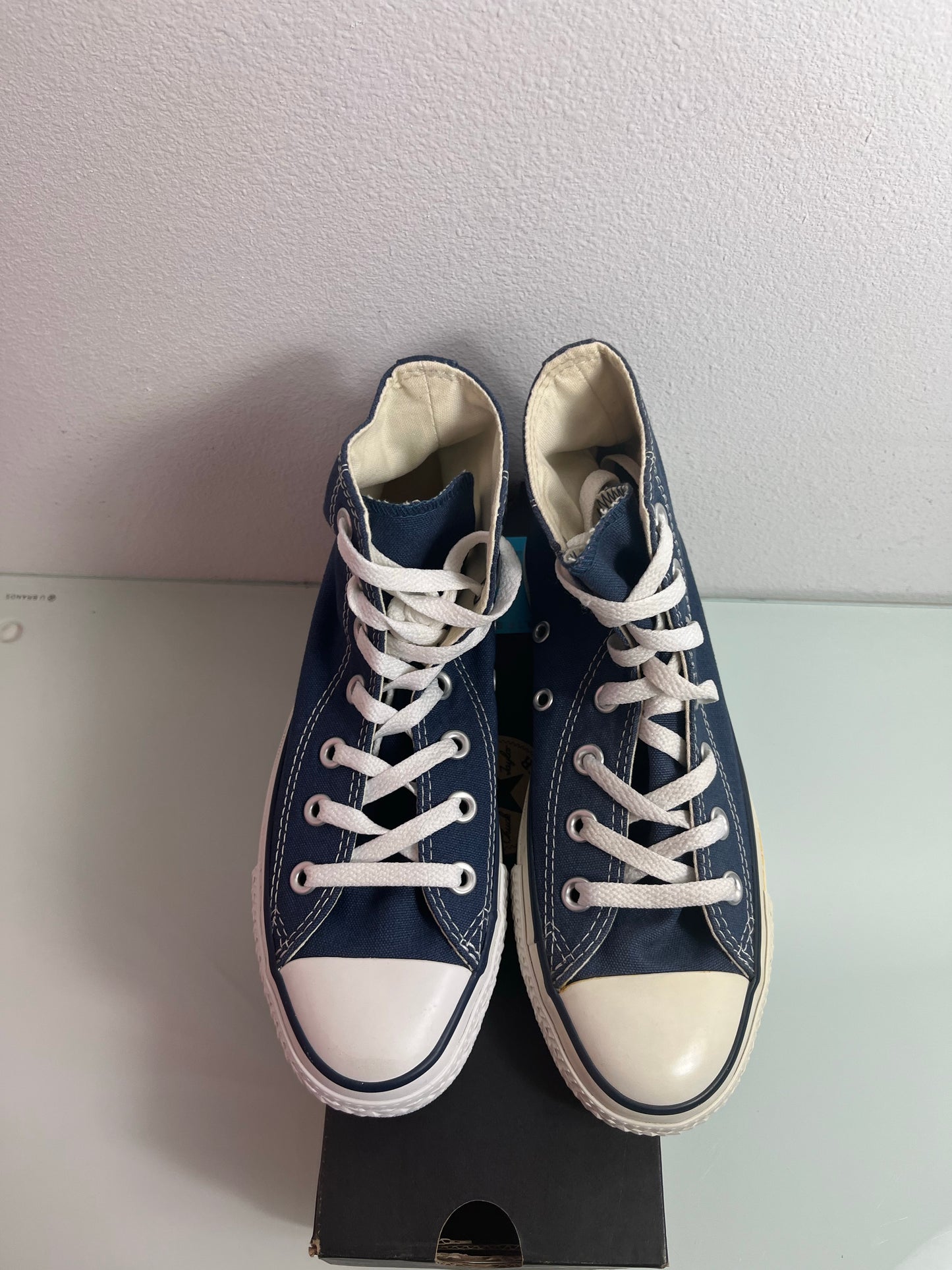 Converse Chuck Taylor All Star "Navy/White" Men's 4 Women's 6- M9622