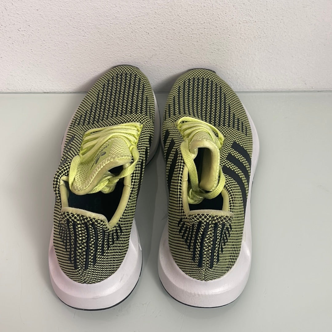 Adidas Swift Run "Multicolor" MISMATE Men's L:10 R:9-D96640