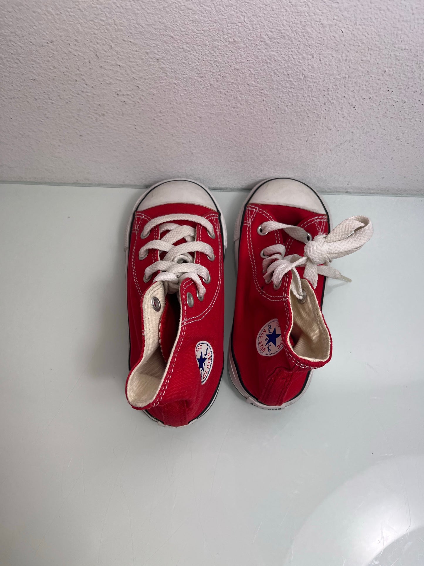 Converse Chuck Taylor All Star "Red" MISMATE Infant's L:9 R:8- 7J232