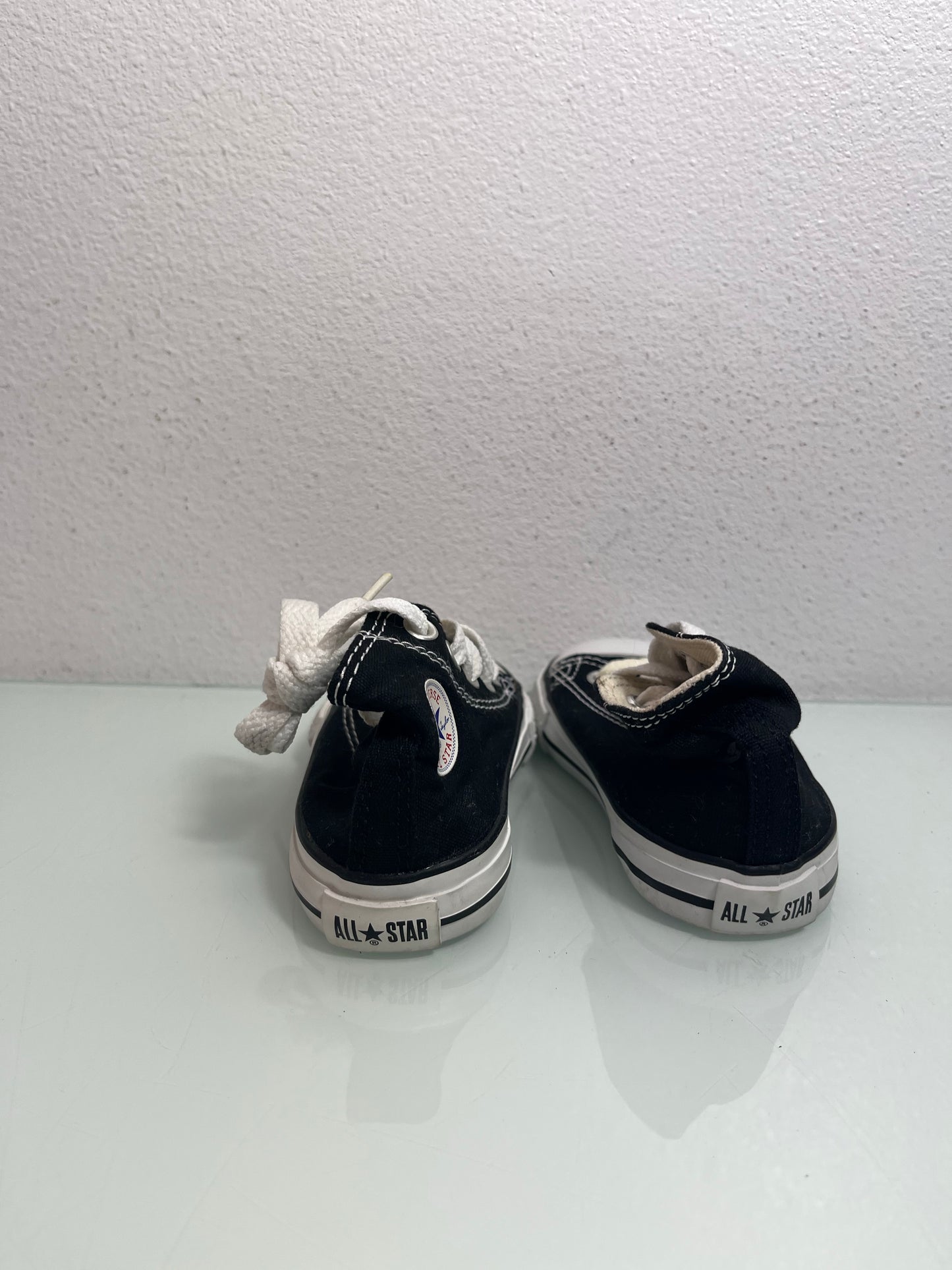 Converse Chuck Taylor All Star "Black" MISMATE Infant's L:3 R:4-7J231