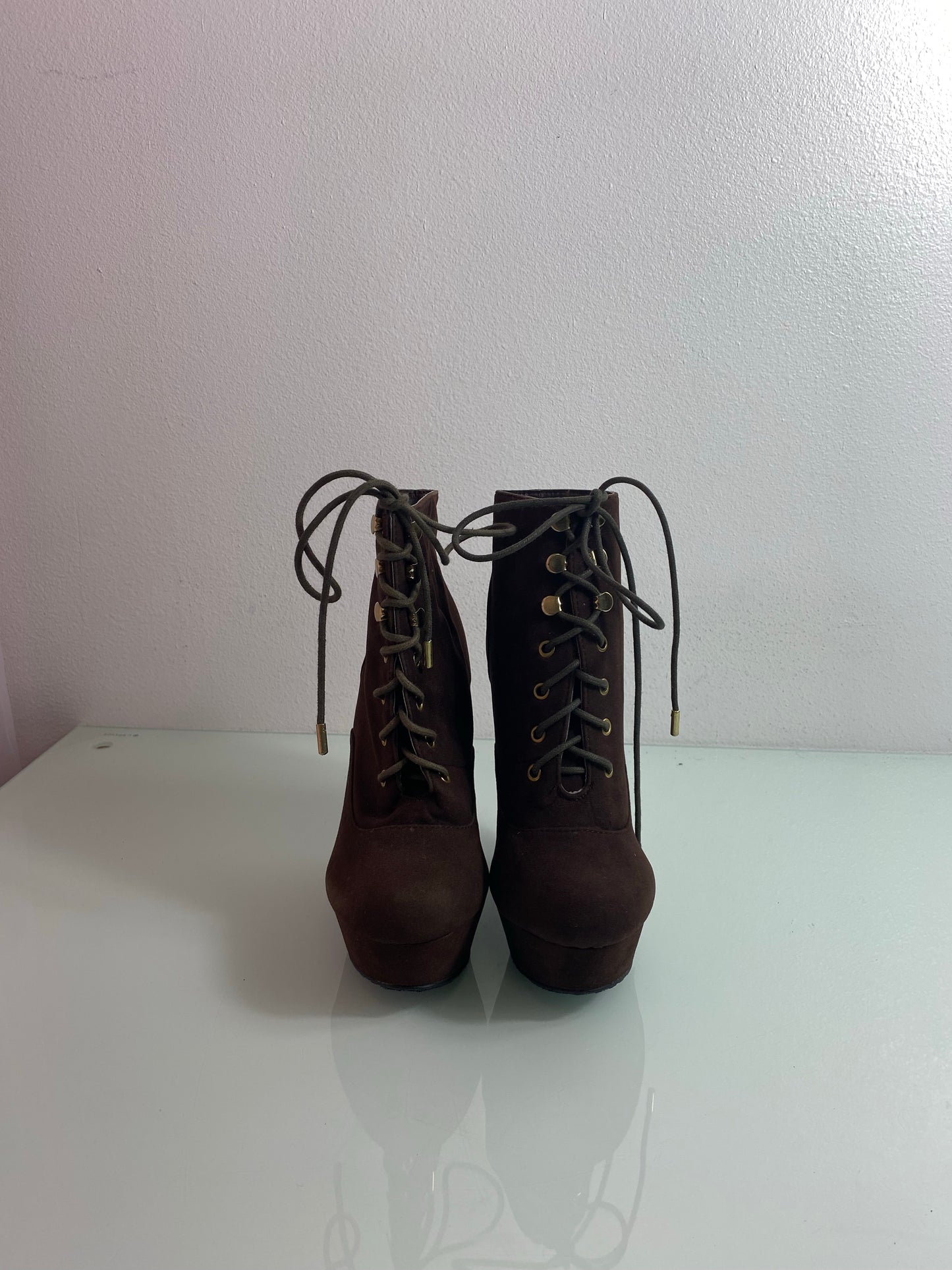 Dollhouse Wedge Boot 'Brown' Women's 6 - JPM Star