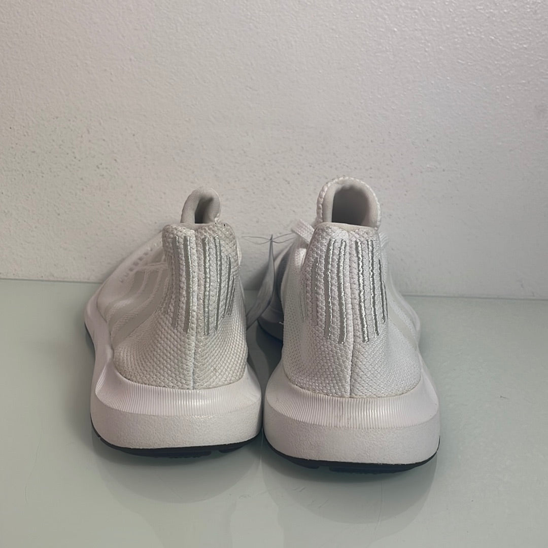 Adidas Originals Swift Run Trainers "White" MISMATE Men's L:8 R:9- CG4112