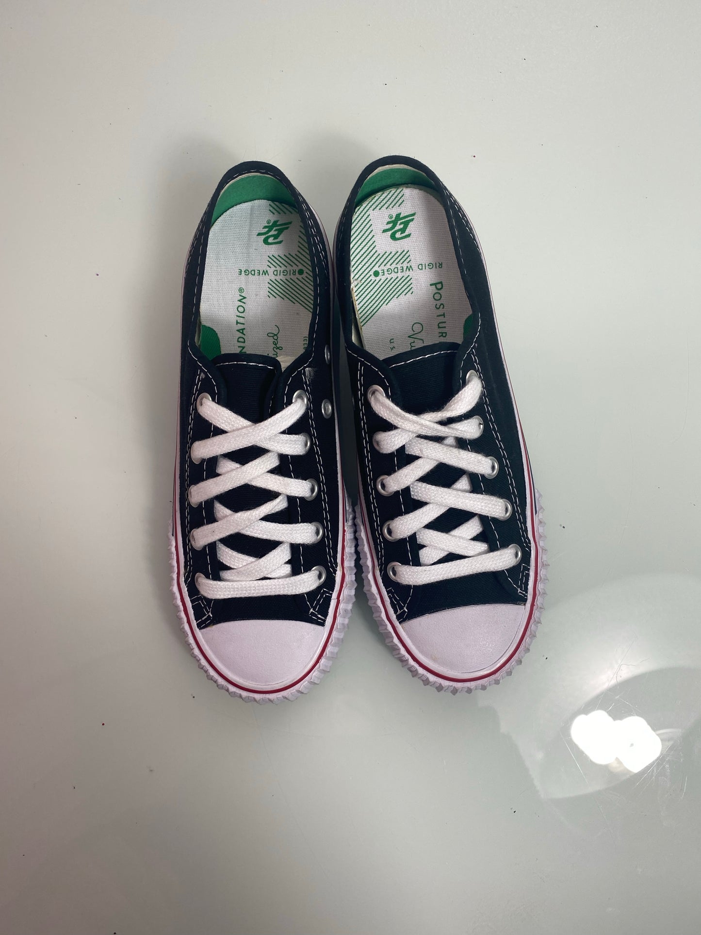 PF FLYERS "Black/White" Women's 6.5 - MC1002BK