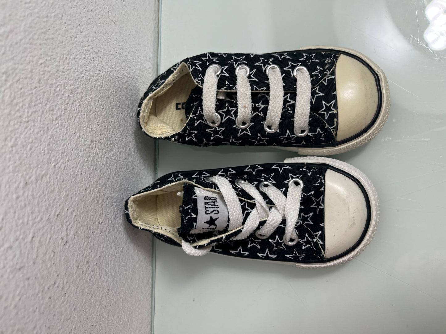 Converse Chuck Taylor All Star "Black/White" MISMATE Infant's L:6 R:5-710053F
