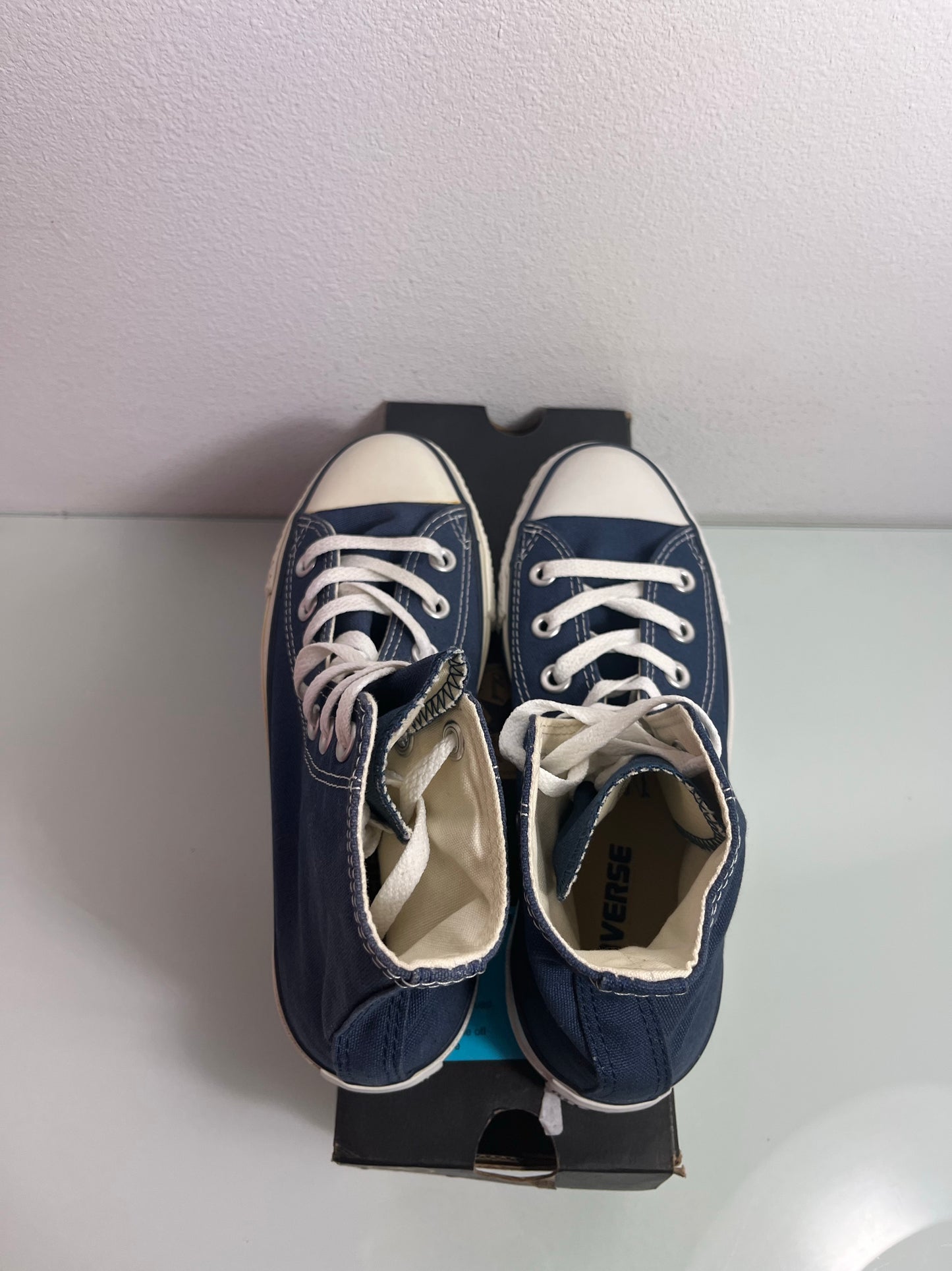 Converse Chuck Taylor All Star "Navy/White" Men's 4 Women's 6- M9622