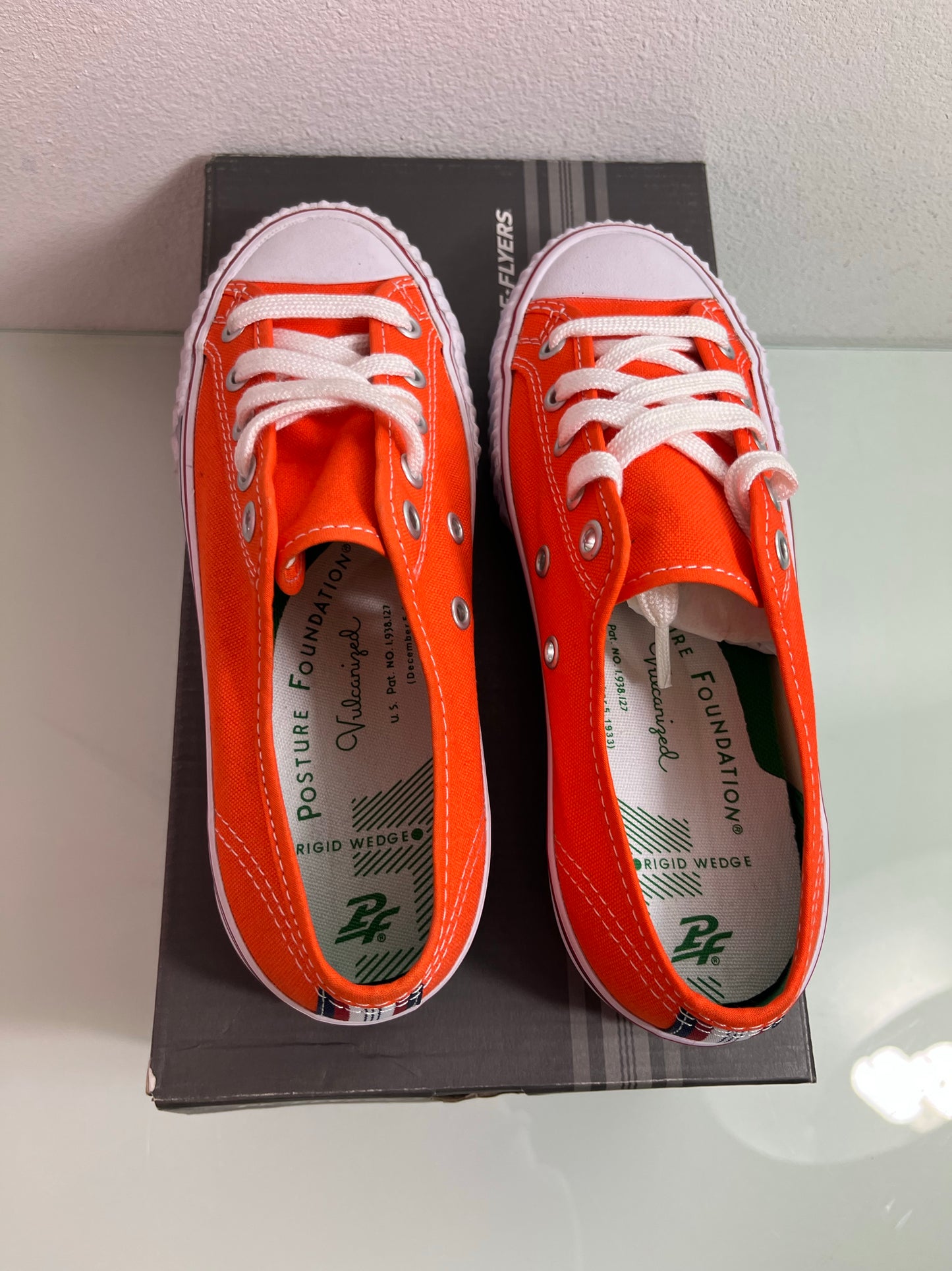 PF FLyers Center Low "Orange" Men's 4.5 Women's 6- PM14OL2H
