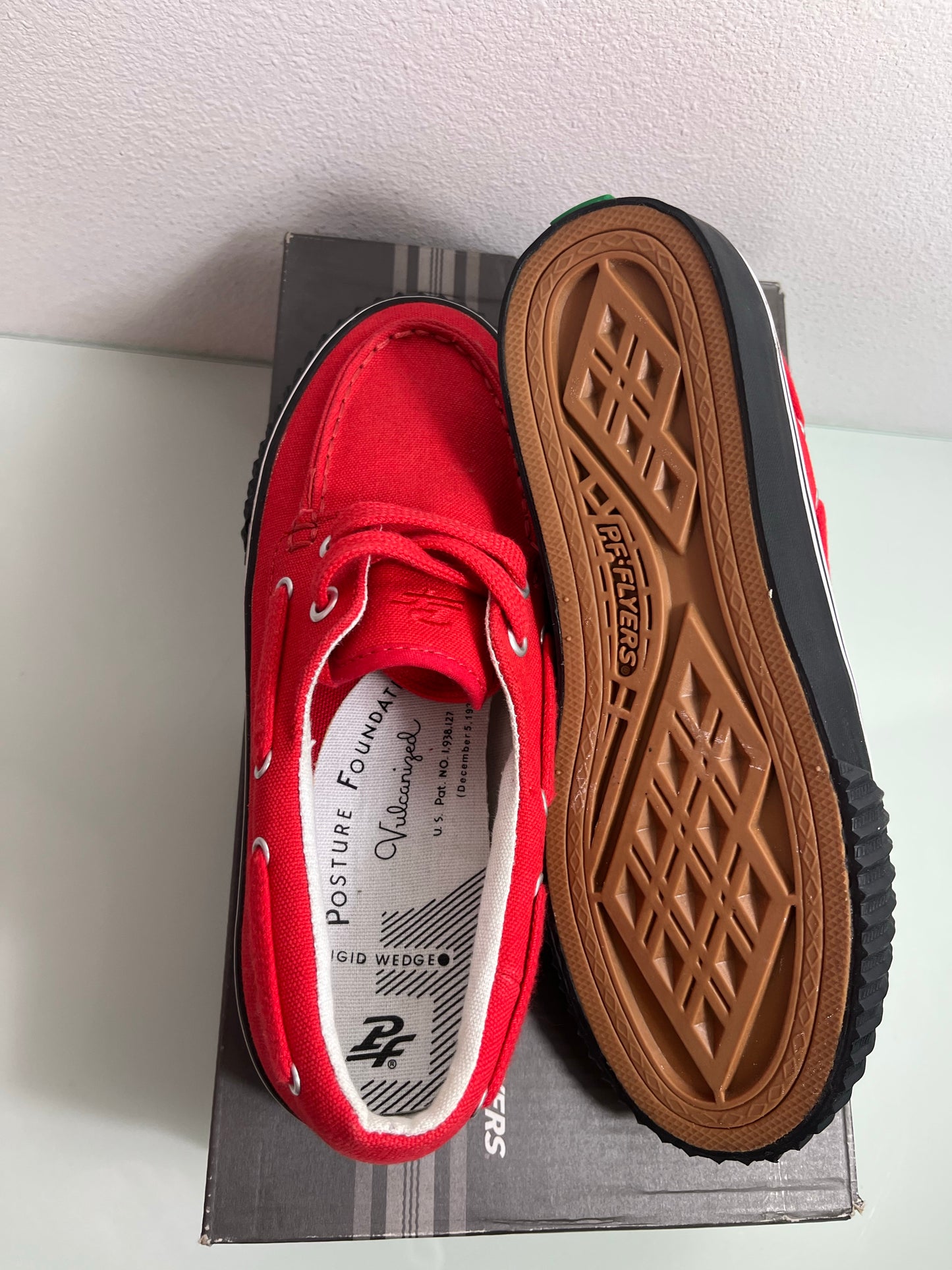 PF Flyers Dionas "Red" Men's 4.5 Women's 6- PM12DS4J
