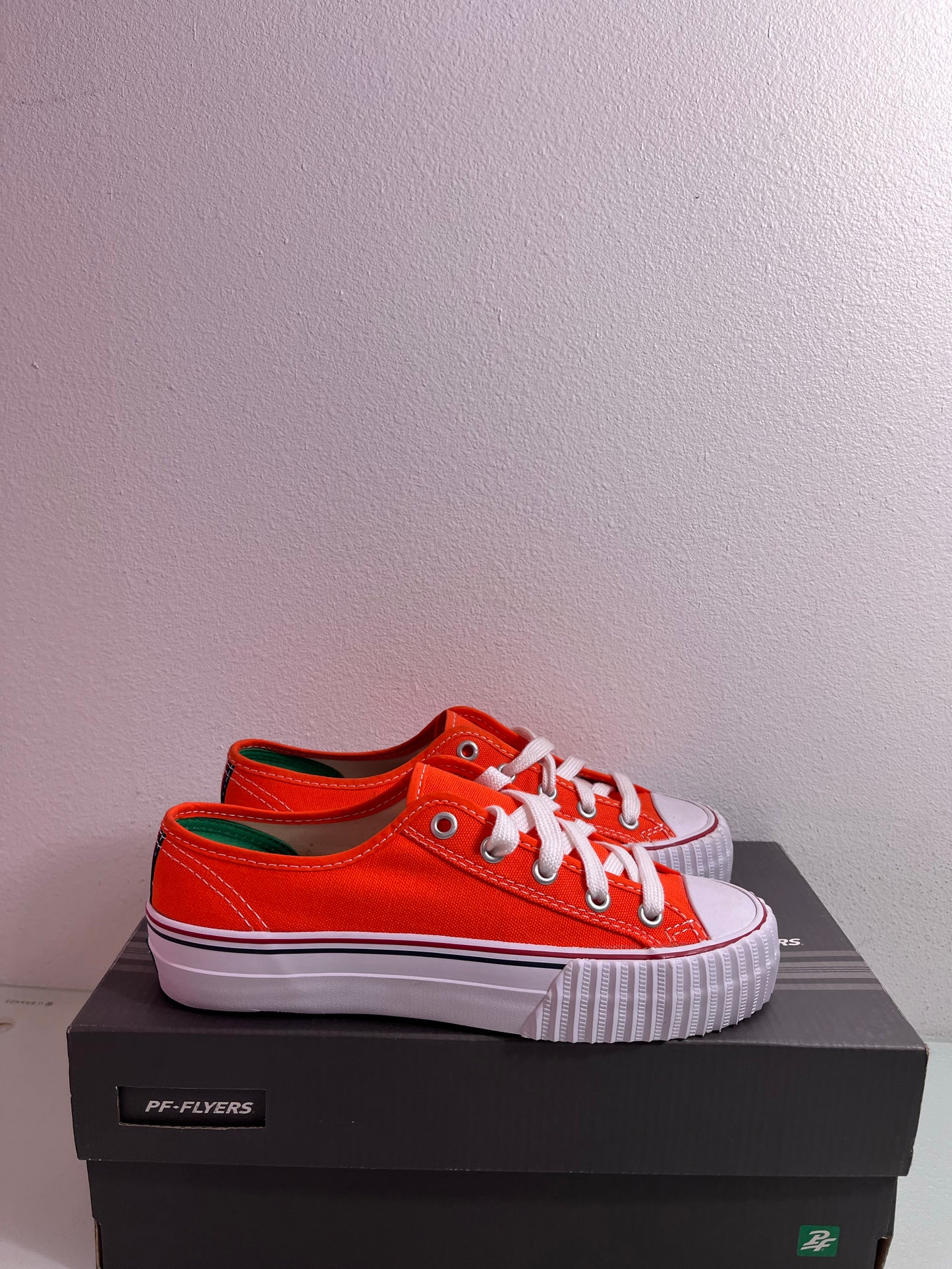 PF FLyers Center Low "Orange" Men's 4.5 Women's 6- PM14OL2H