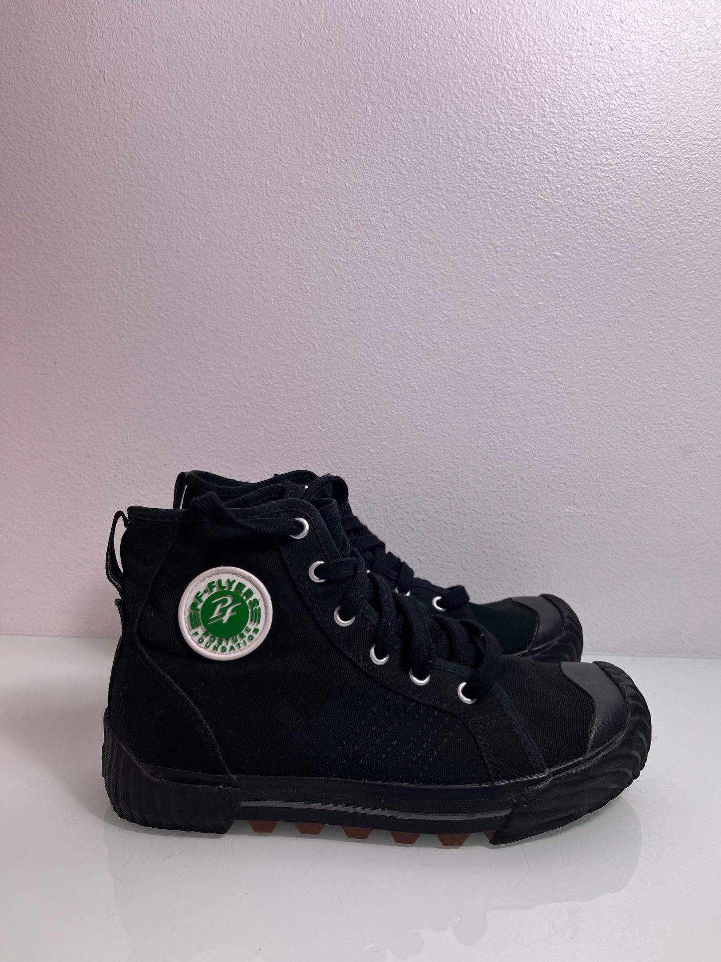 PF Flyers "Black" Men's 6 Women's 7.5- PM12GR3Q