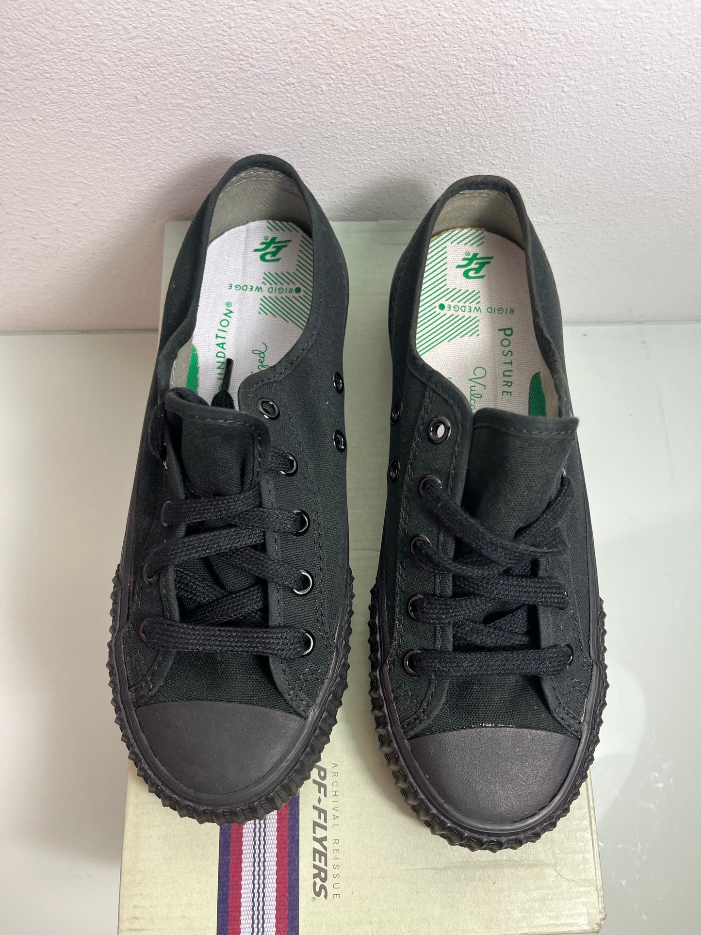 PF Flyers Center Low Sandlot "Black" Men's 5.5 Women's 7- MC1002SL