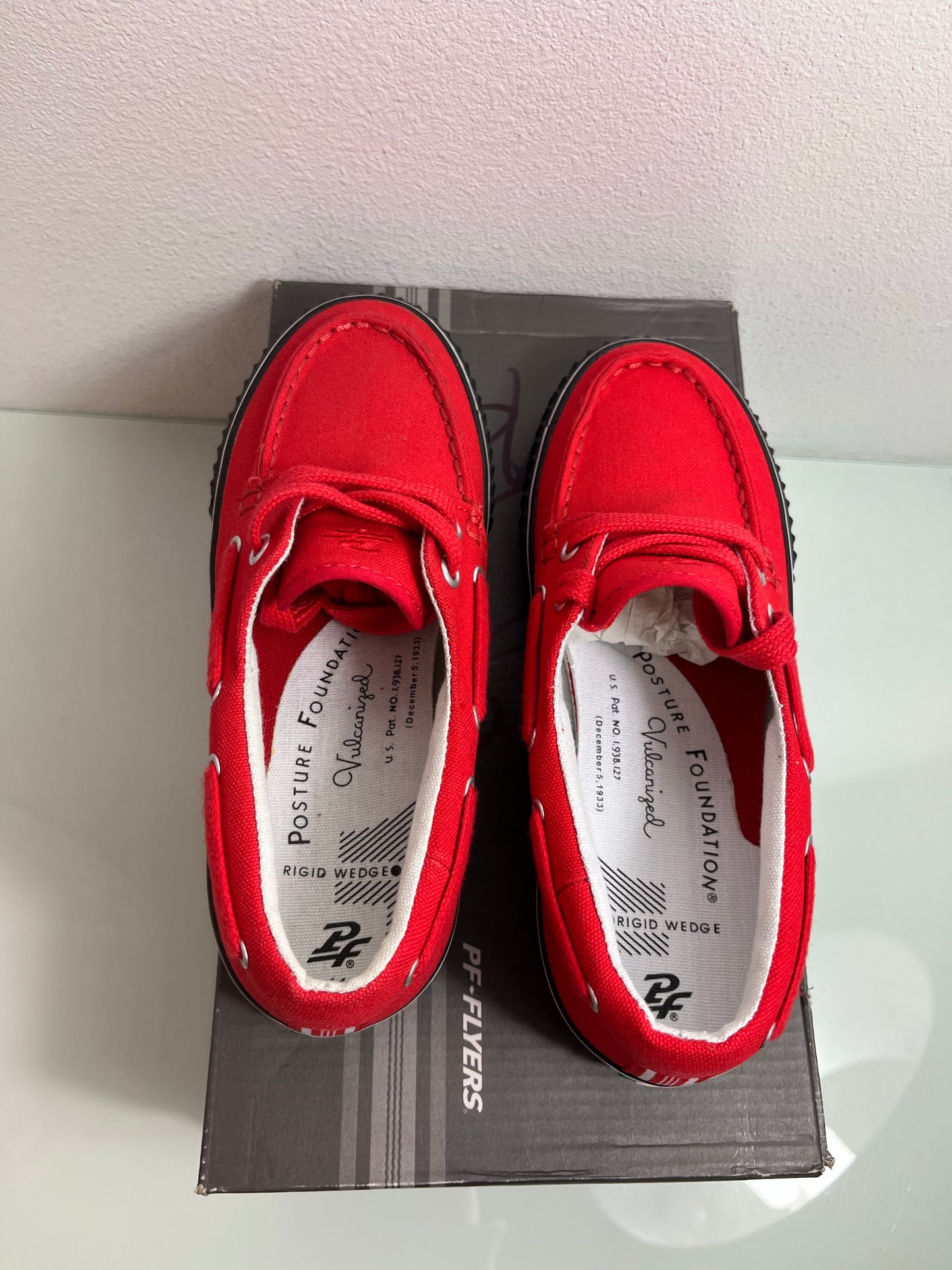 PF Flyers Dionas "Red" Men's 4.5 Women's 6- PM12DS4J