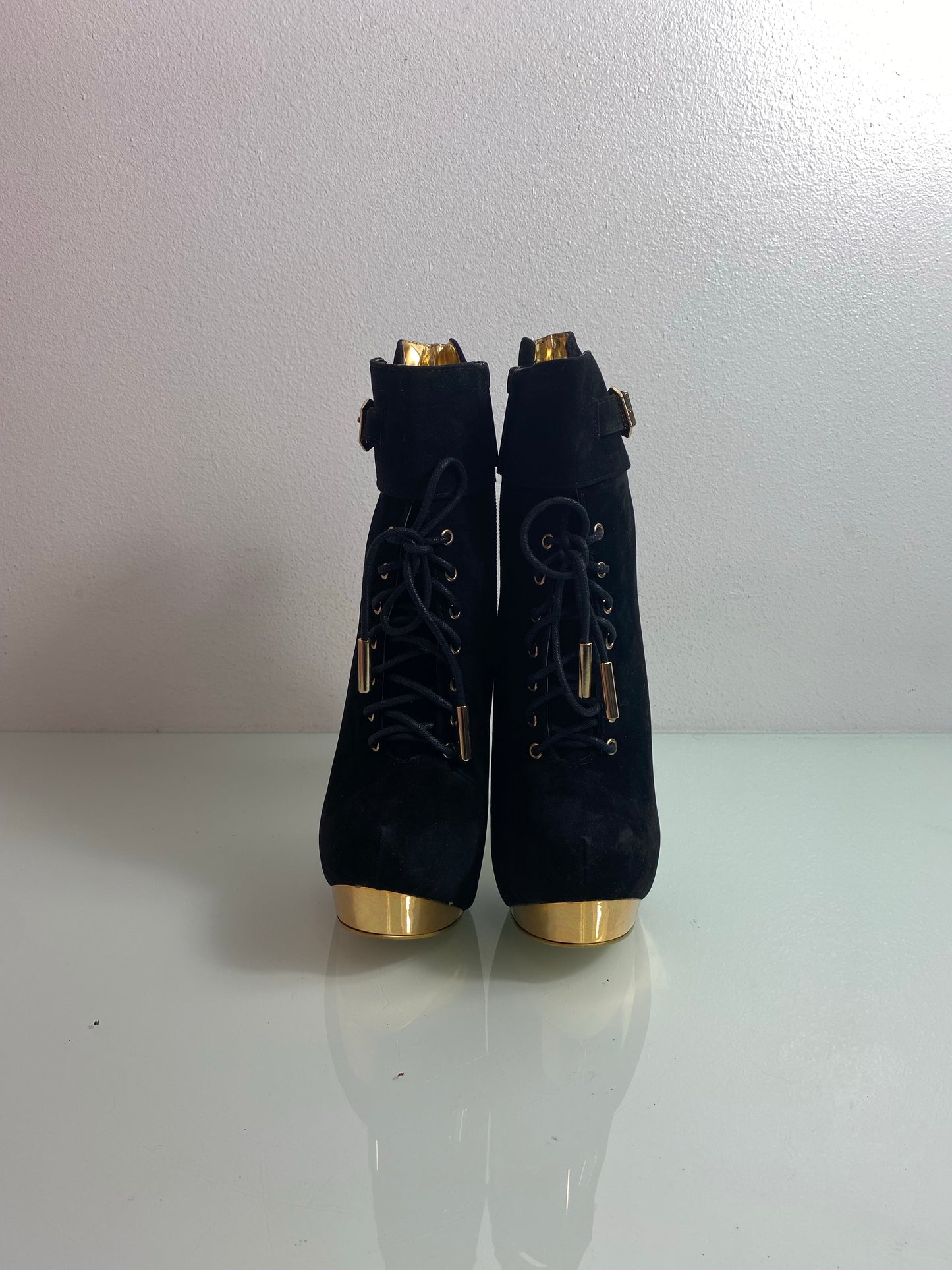 Posh Bootie "Black/Gold" Women's 6 - 086 Blk/Gld