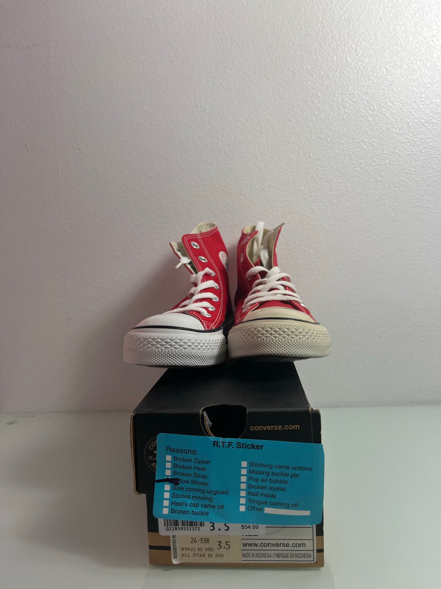 Converse Chuck Taylor All Star High Top "Red/White" Men's 3.5 Women's 5.5-M9621