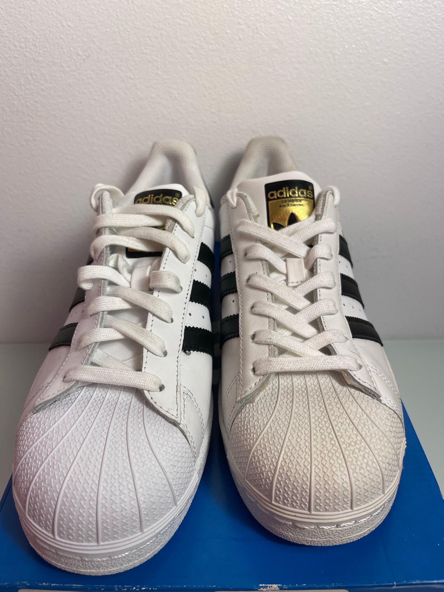 Adidas Superstar "White/Black" MISMATE Men's L:9 R:9.5- C77124