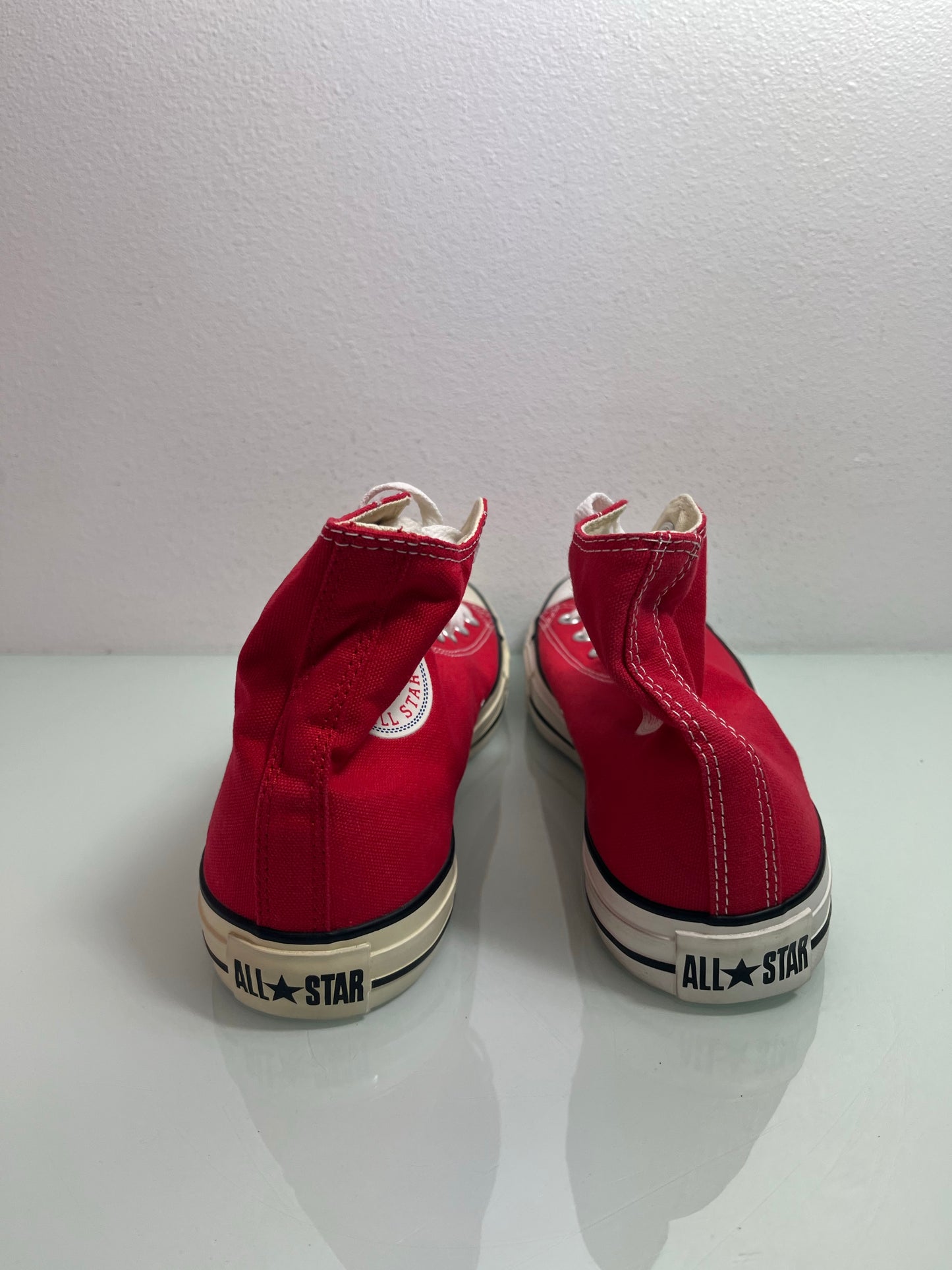 Converse Chuck Taylor All Star High "Red" MISMATE Men's L:10 R:9-M9621