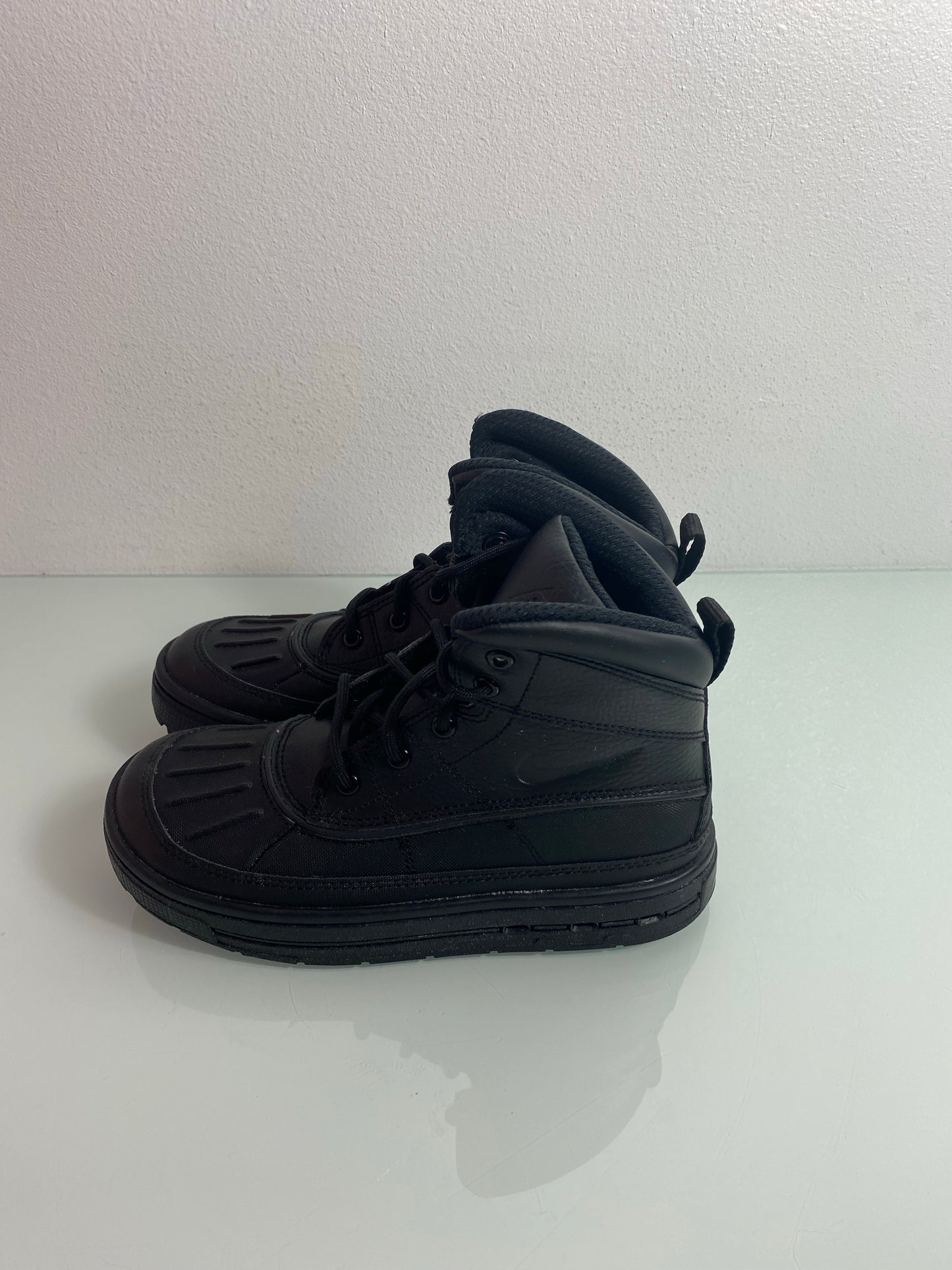 Nike Woodside 2 "Black" Mismate Youth’s L:1Y R:1.5Y - 524873 001