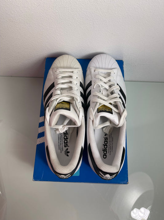 Adidas Superstar "White/Black" MISMATE Men's L:9 R:9.5- C77124