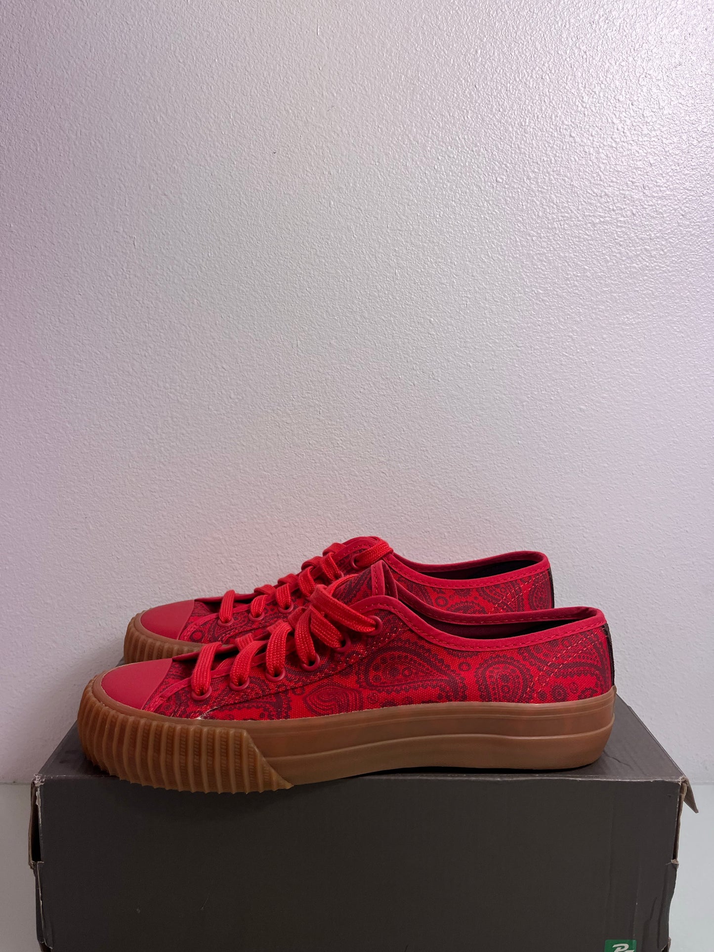 PF Flyers Center Paisley "Red" Men's 7.5- PM14OL4H