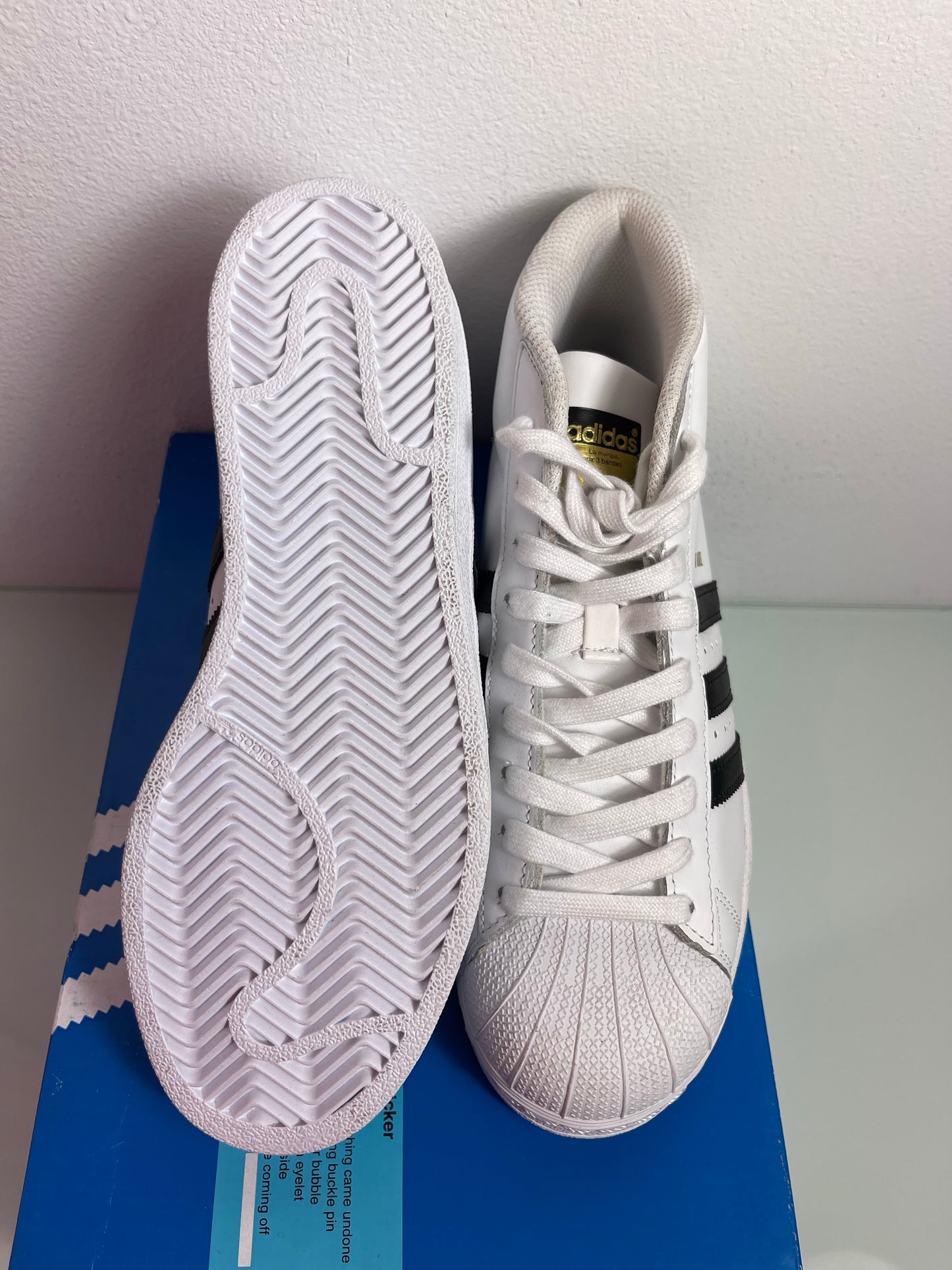 Adidas Superstar "White/Black" MISMATE Women's L:6 R:5- S85962