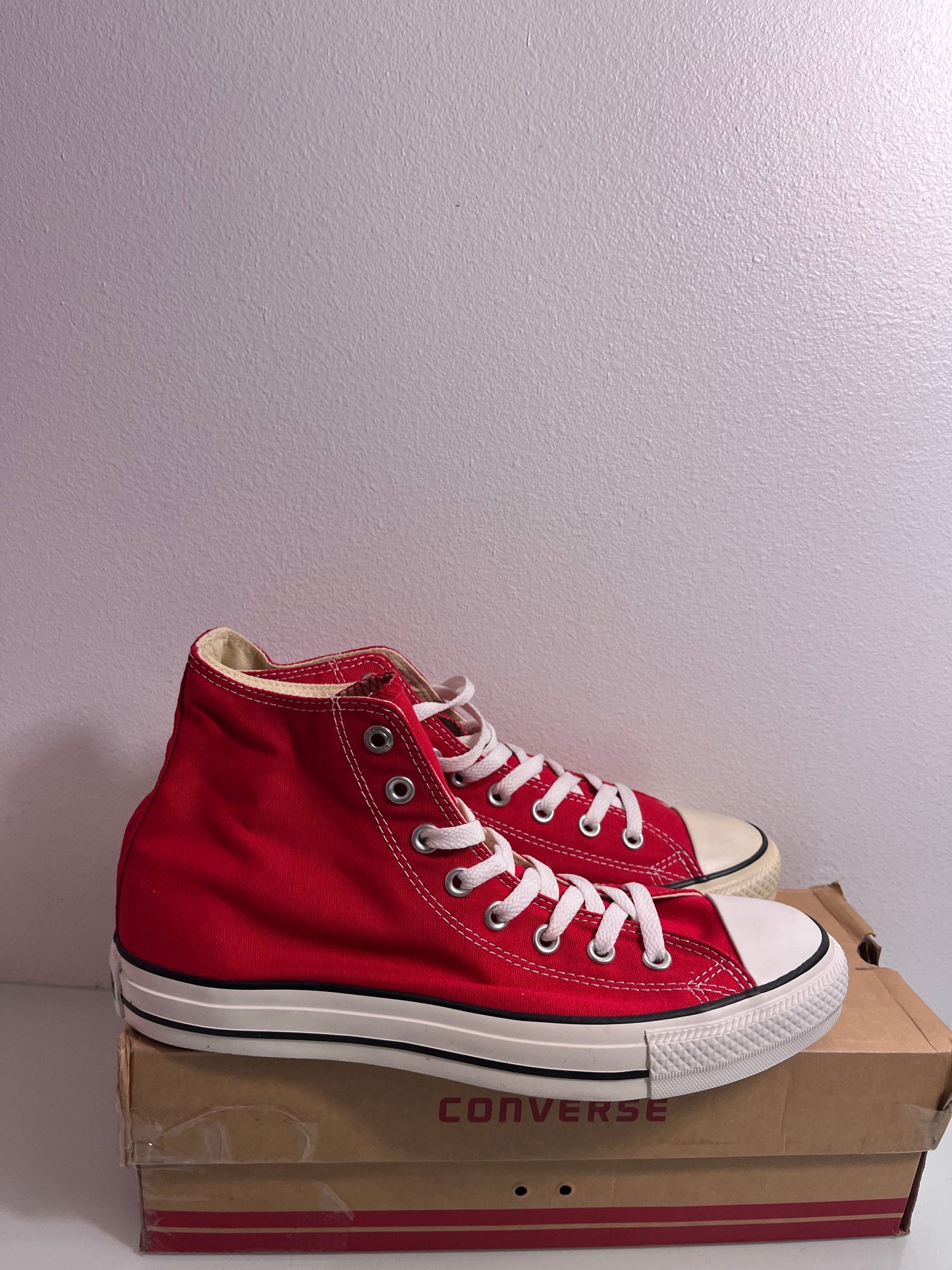 Converse Chuck Taylor All Star "Red" Men's 9- M9621