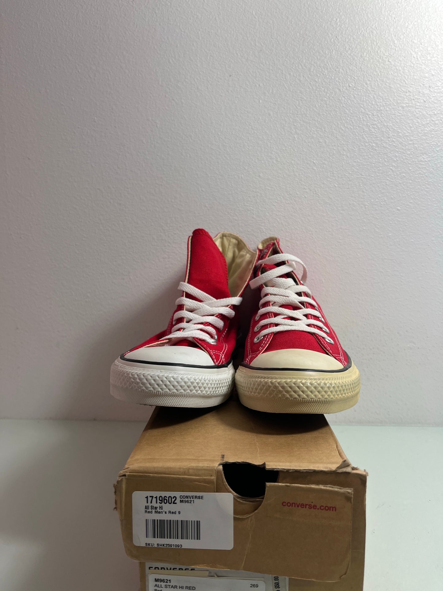 Converse Chuck Taylor All Star "Red" Men's 9- M9621