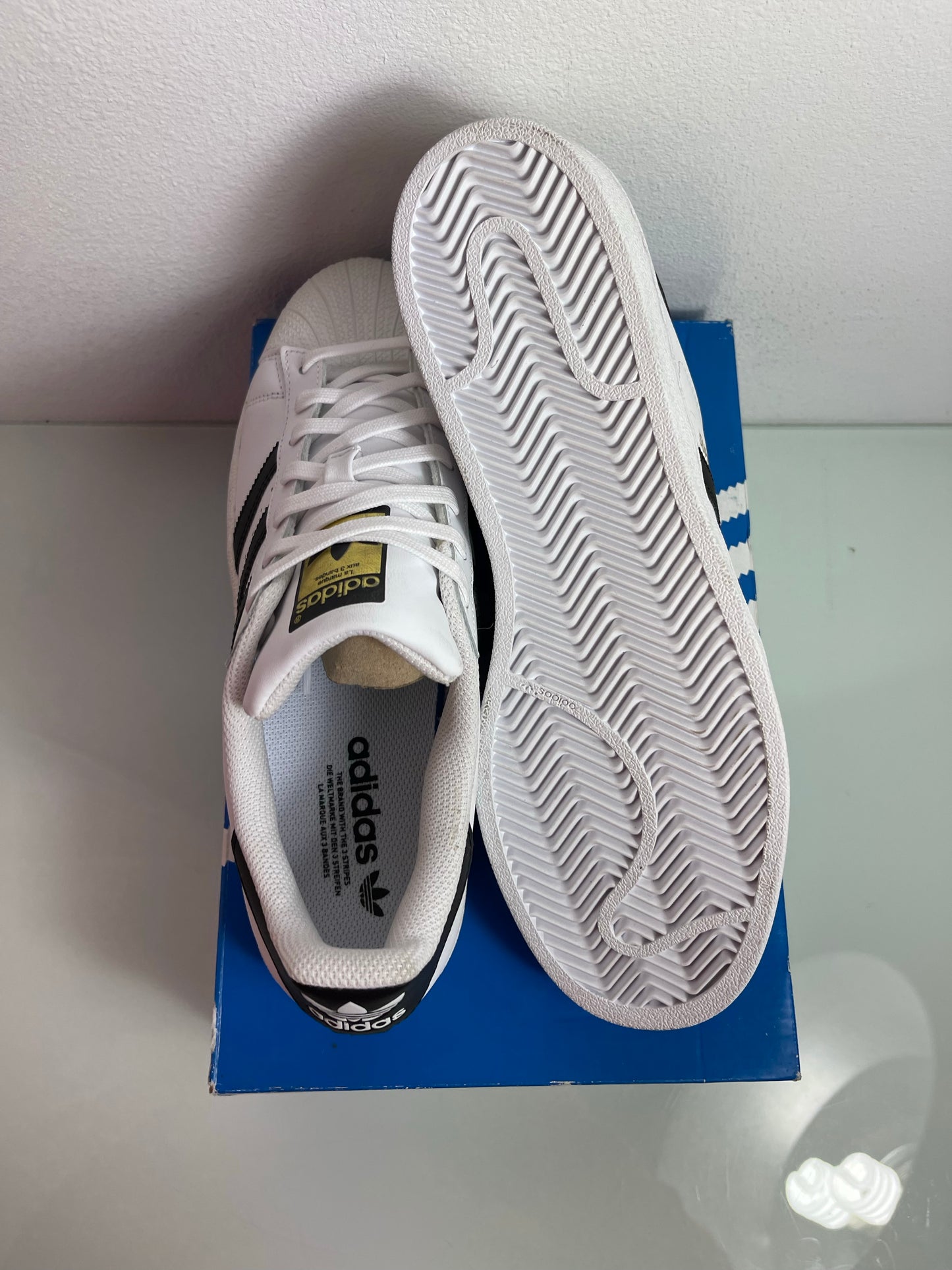 Adidas Superstar "White/Black" MISMATE Junior's L:5 R;4.5- C77124