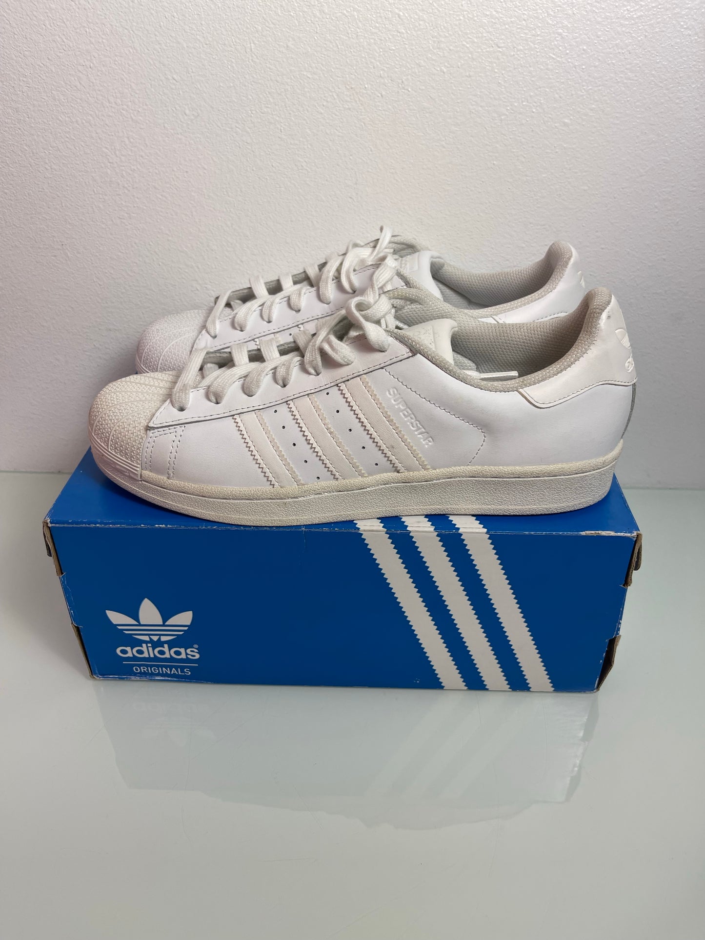 Adidas Superstar "White" Men's 9.5- B27136