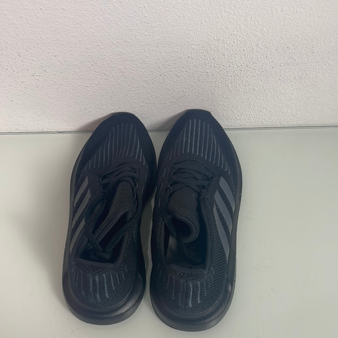 Adidas Swift Run "Black" MISMATE Kid's L:2 R:3-DB3334