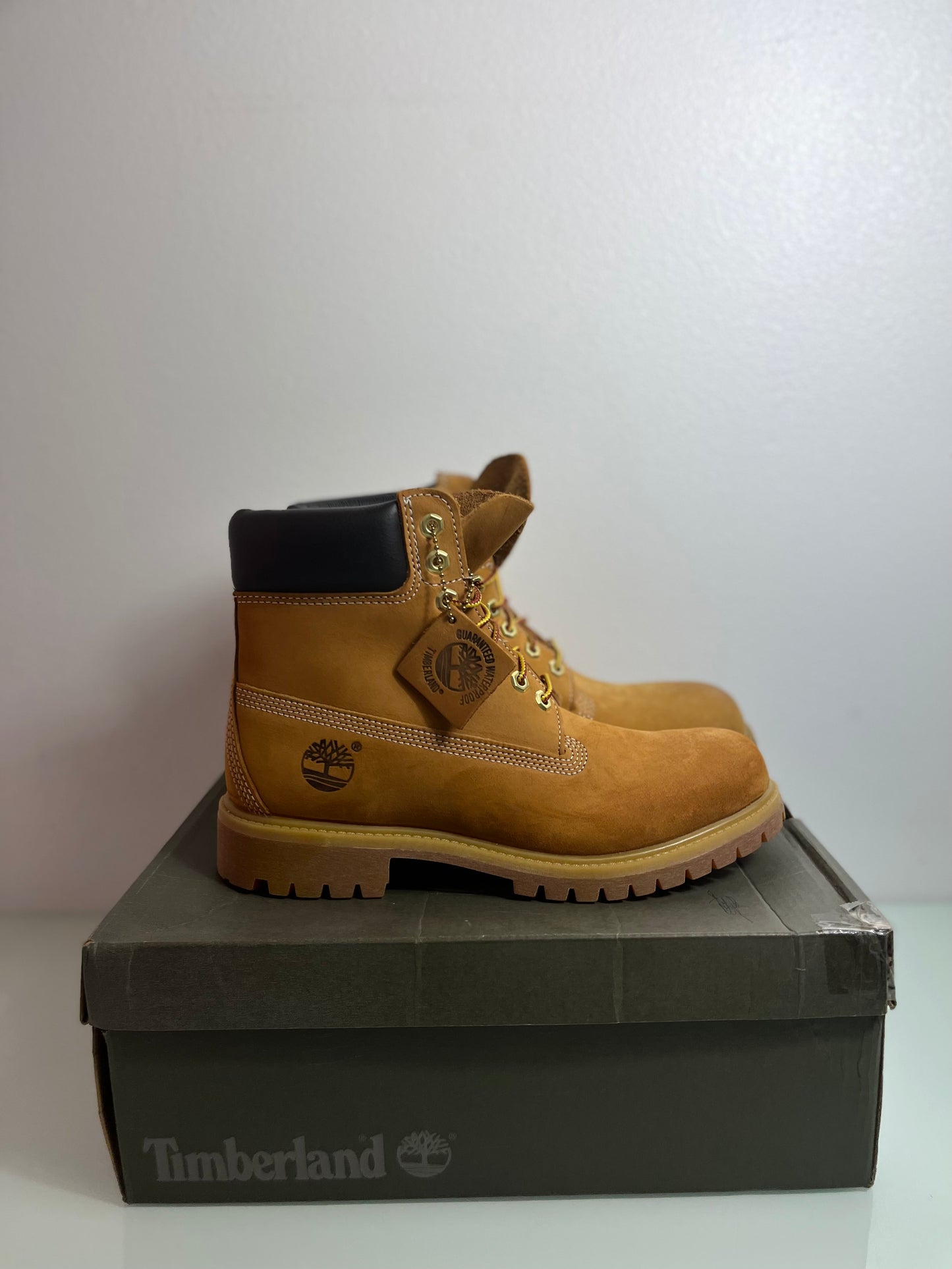 Timberland 6 Inch Premium Boot "Wheat" Men's 9-TB010061