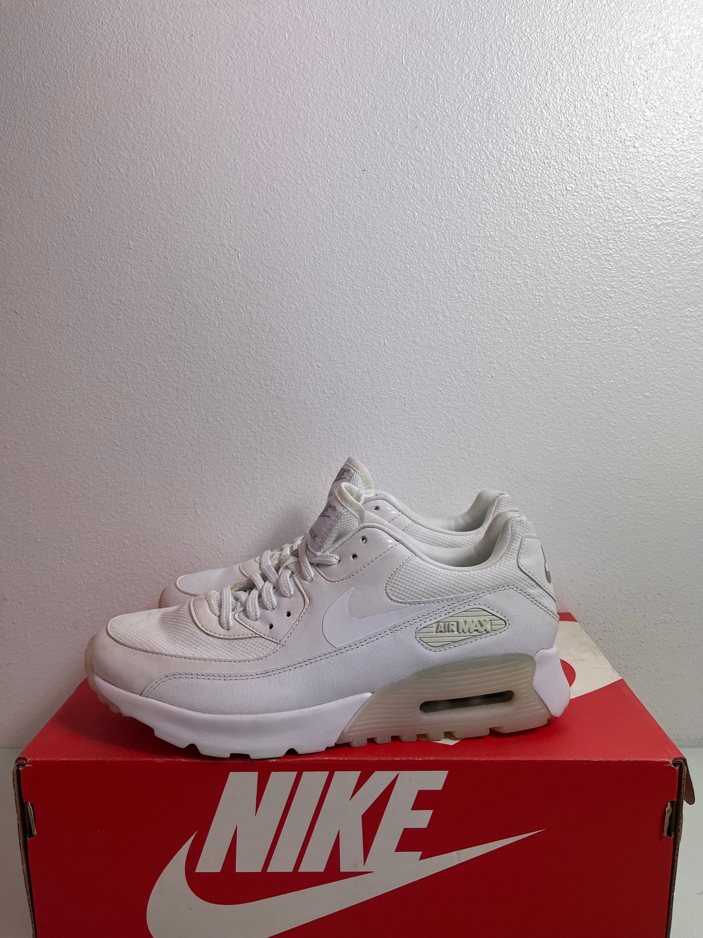 Nike Air Max 90 "White" MISMATE L:8 R:7- 724981 101