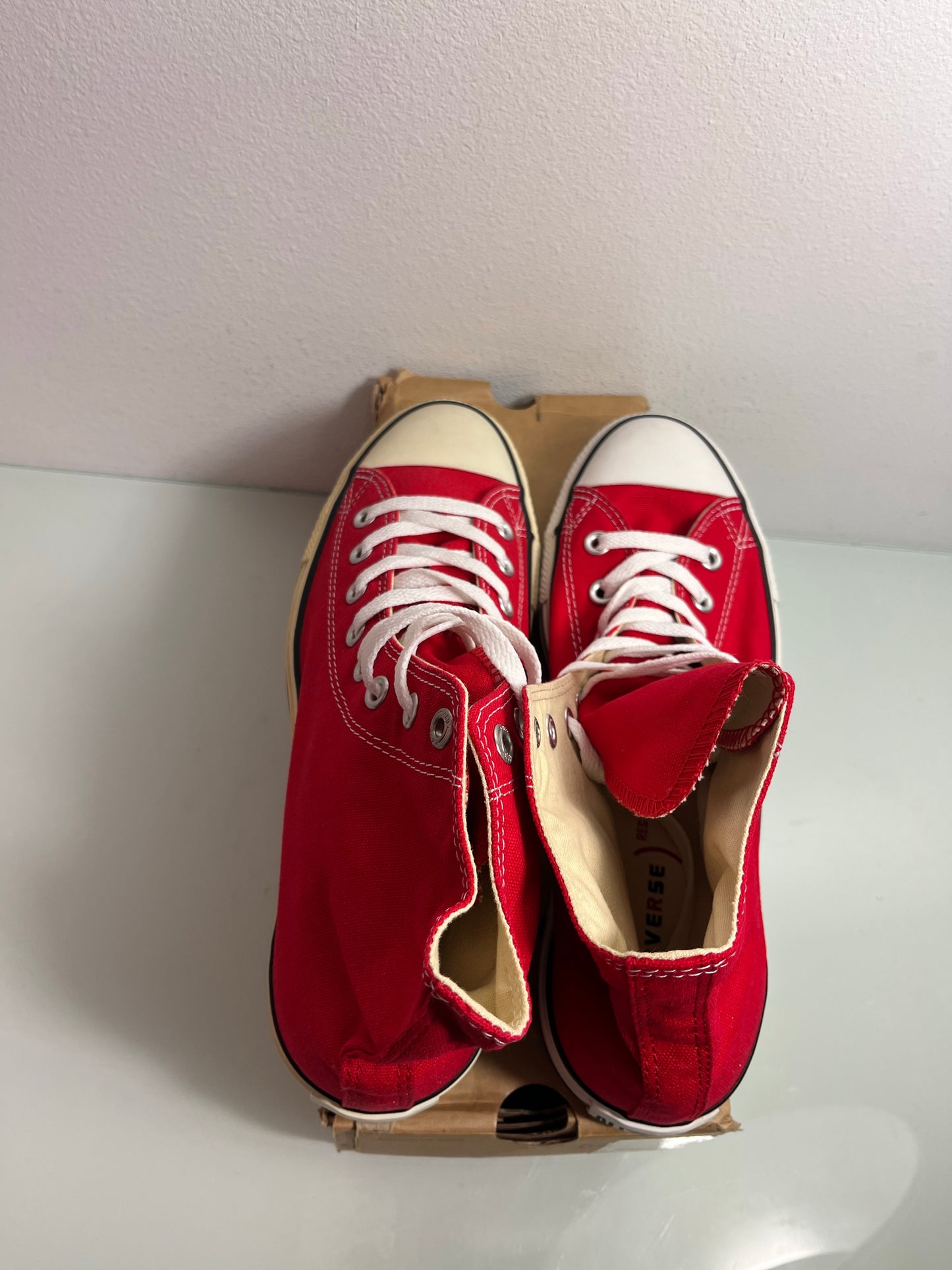 Converse Chuck Taylor All Star "Red" Men's 9- M9621