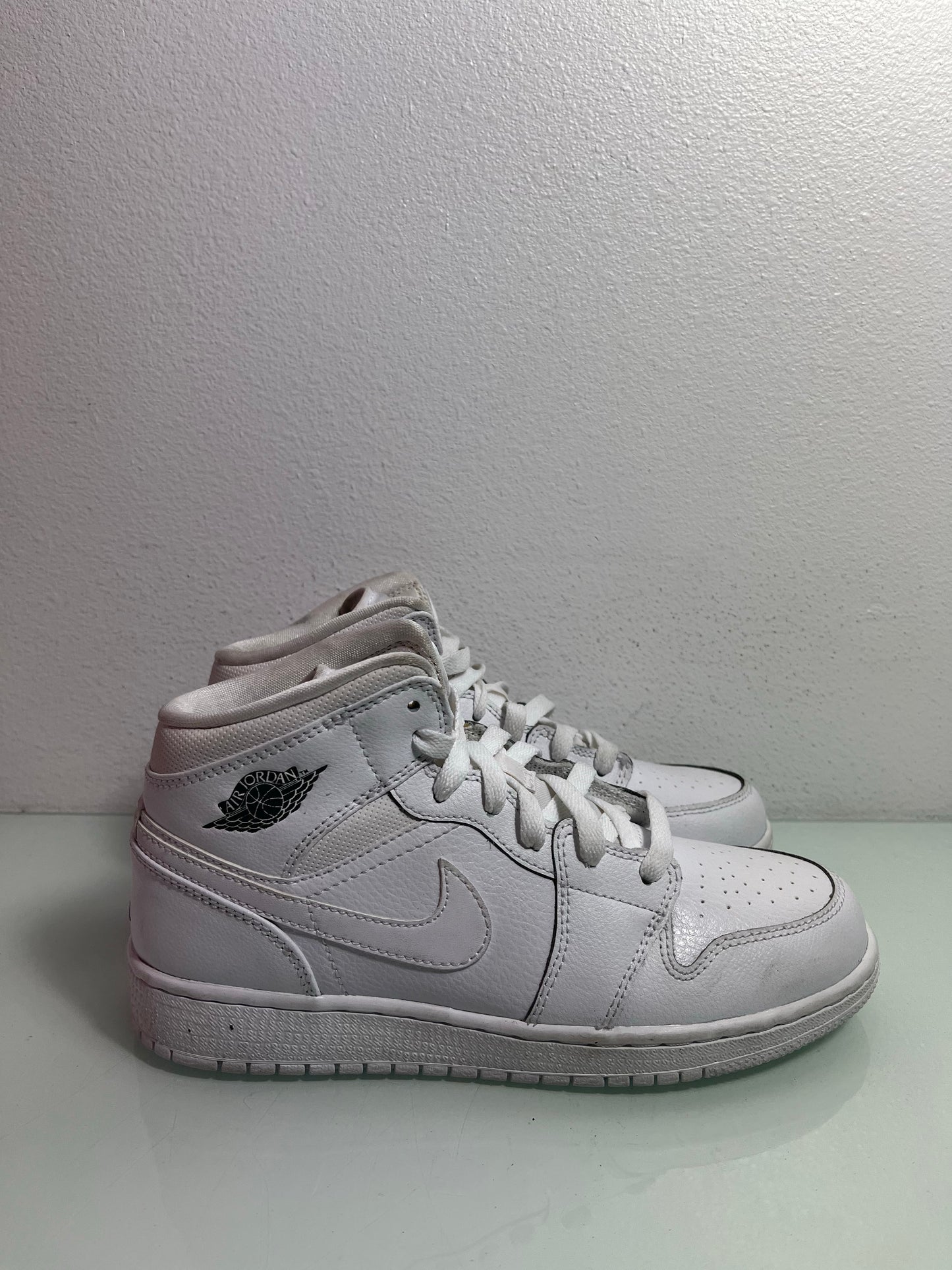 Air Jordan 1 Mid "White/Cool Grey" MISMATE Youth's L:4 R:4.5- 554725 102