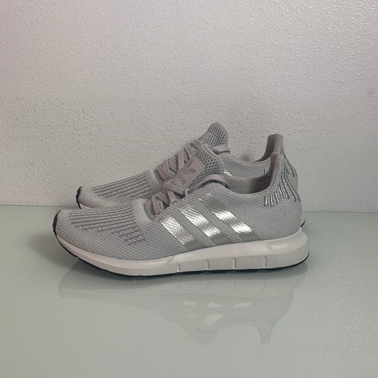 Adidas Swift Run "Grey" MISMATE Women's L:5.5 R:6.5-CG4146