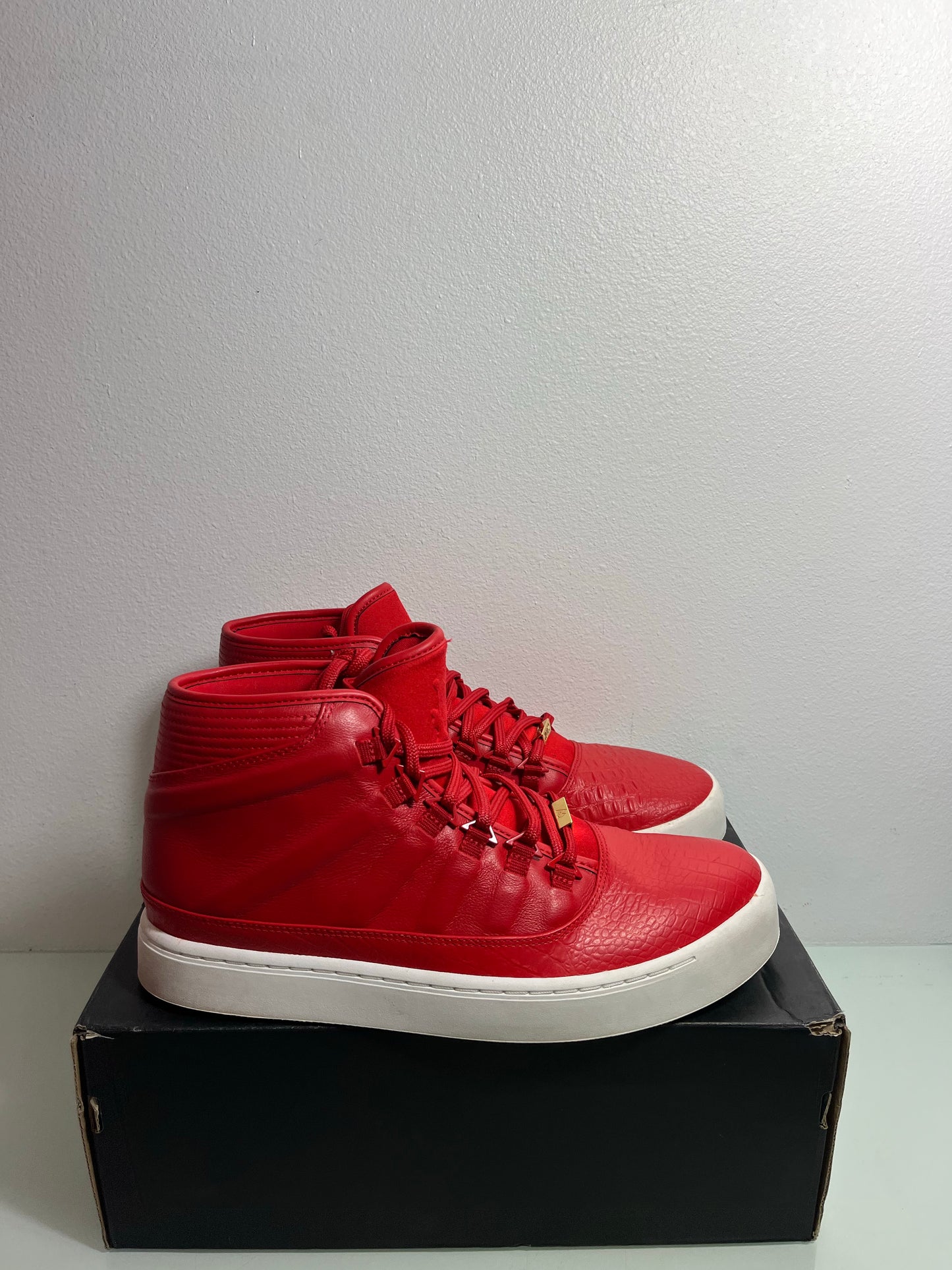 Jordan Westbrook "Red/White" MISMATE Men's L:10.5 R:11-768934 601