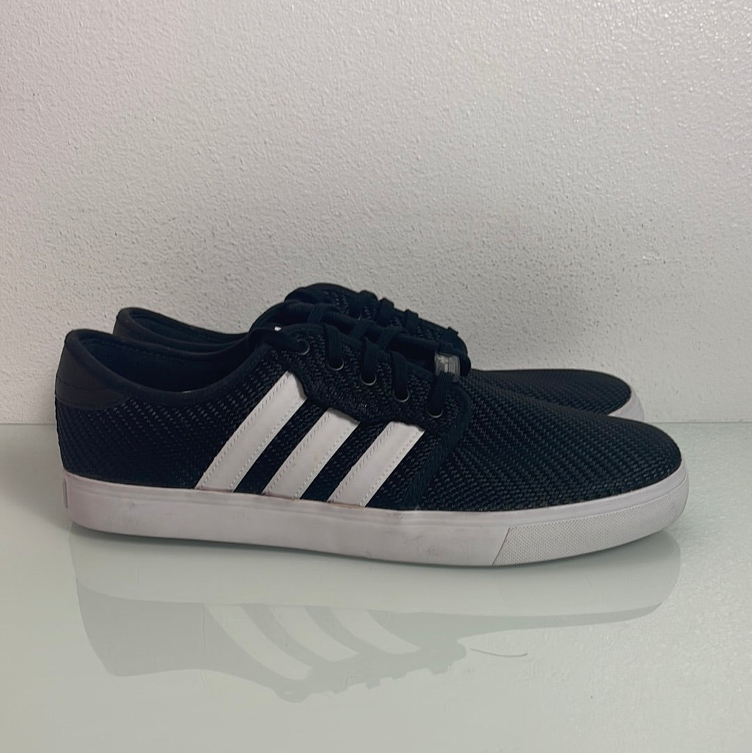 Adidas Sneakers "Black"  MISMATE Men's L:10.5 R:11.5-F37141