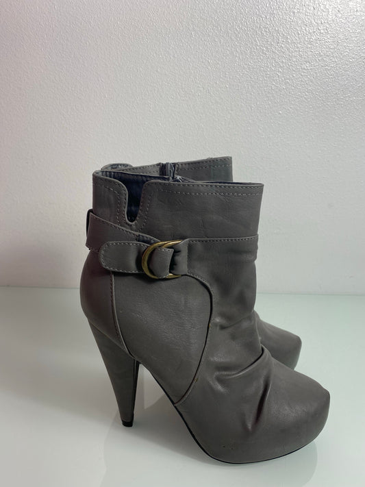 Shiekh Boots "Grey" Women's 7.5 - Shiekh