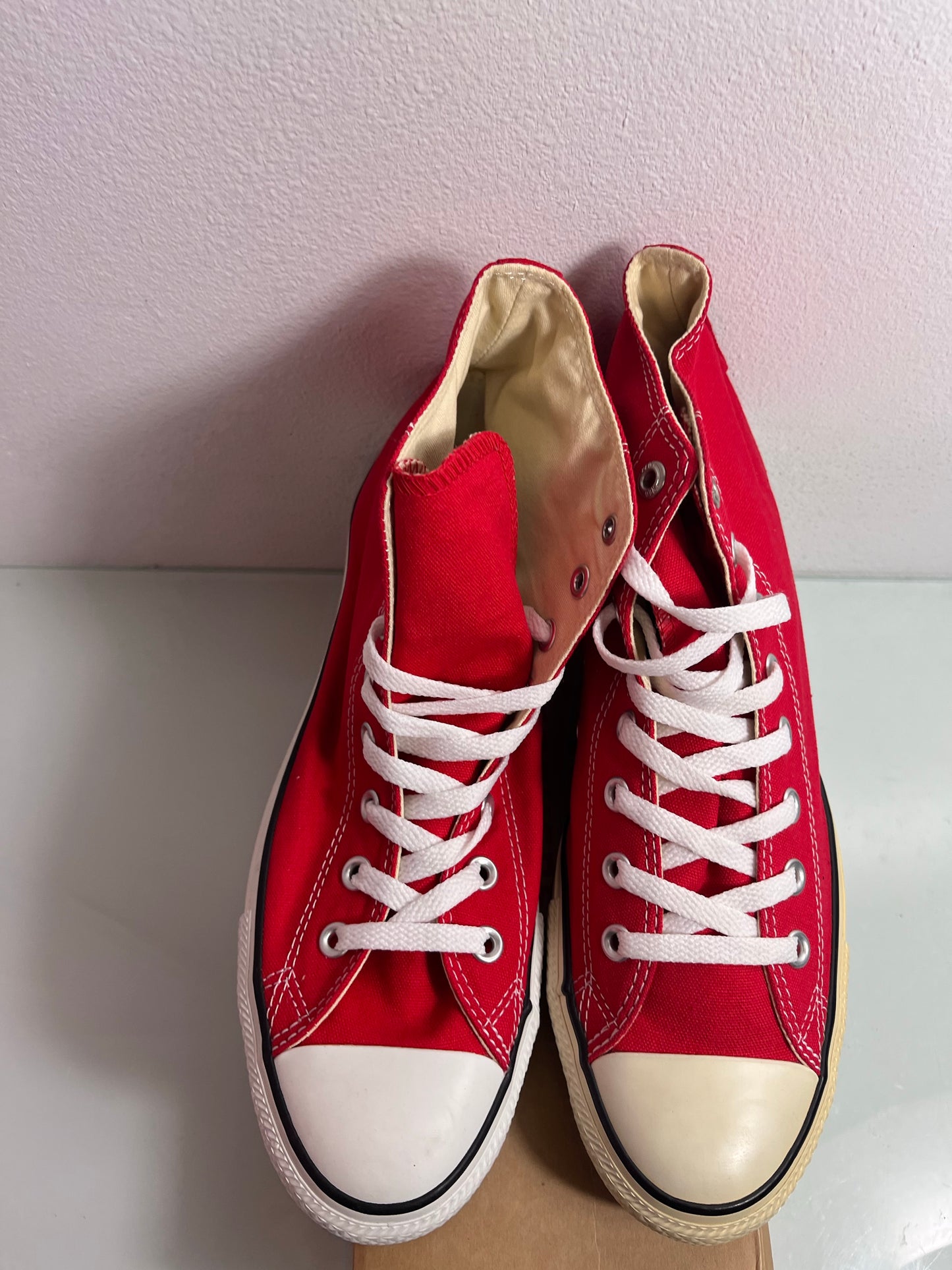 Converse Chuck Taylor All Star "Red" Men's 9- M9621