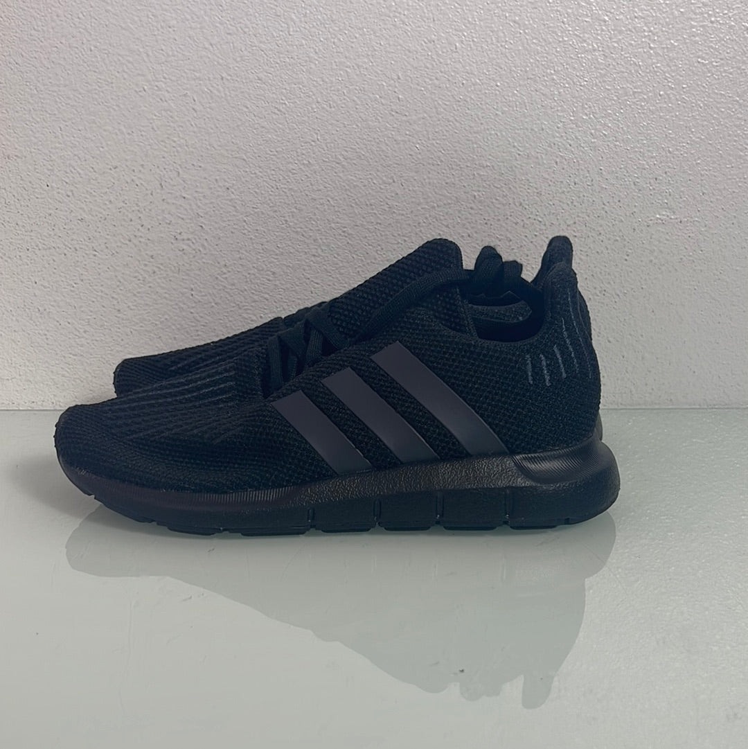 Adidas Swift Run "Black" MISMATE Kid's L:2 R:3-DB3334