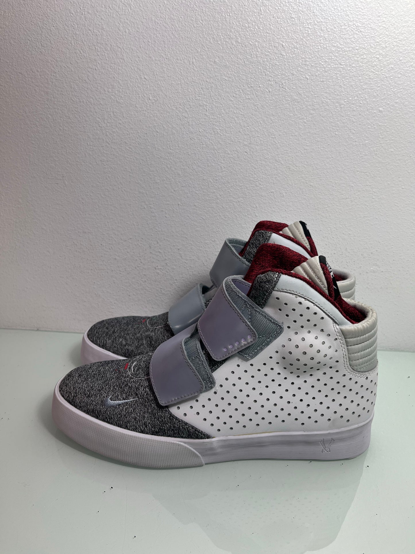 Nike Flystepper 2K3 TXT "White/Pure Platinum-University Red" Men's MISMATE L:9 R:10- 654257 100