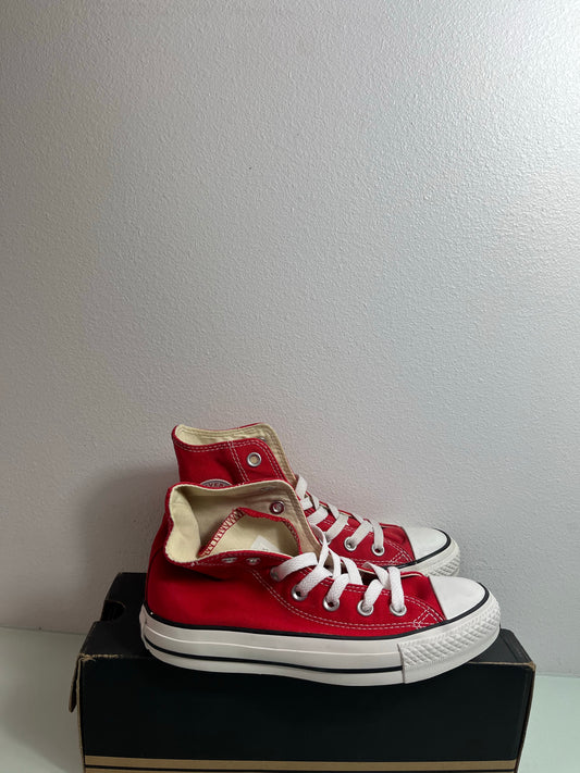 Converse Chuck Taylor All Star "Red" Men's 3.5 Women's 5.5-M9621