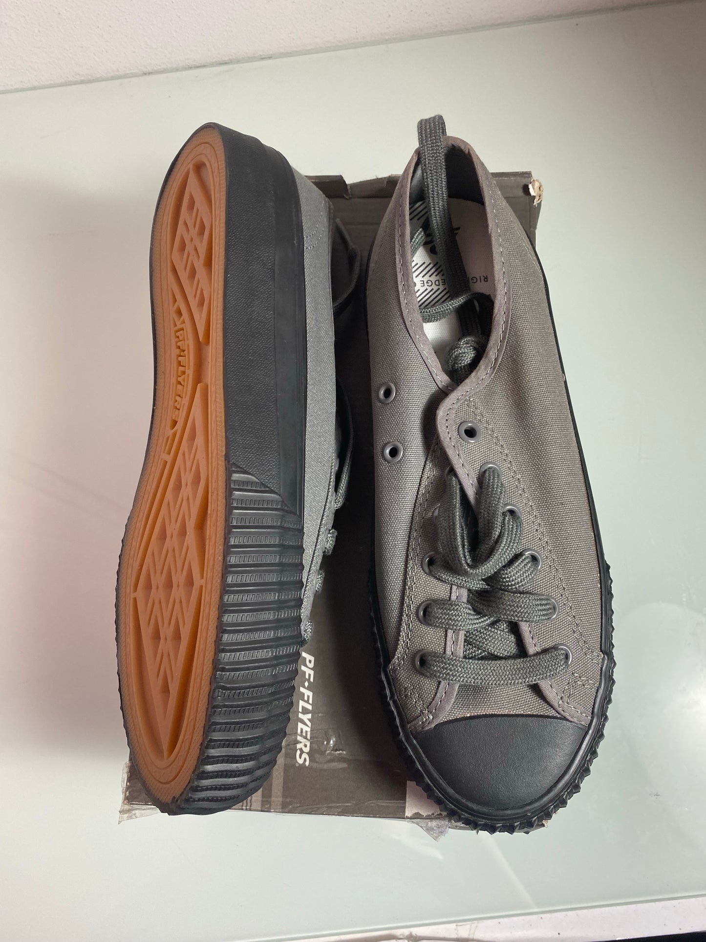 PF Flyers " Grey" Men's 9 - PM15OL1J