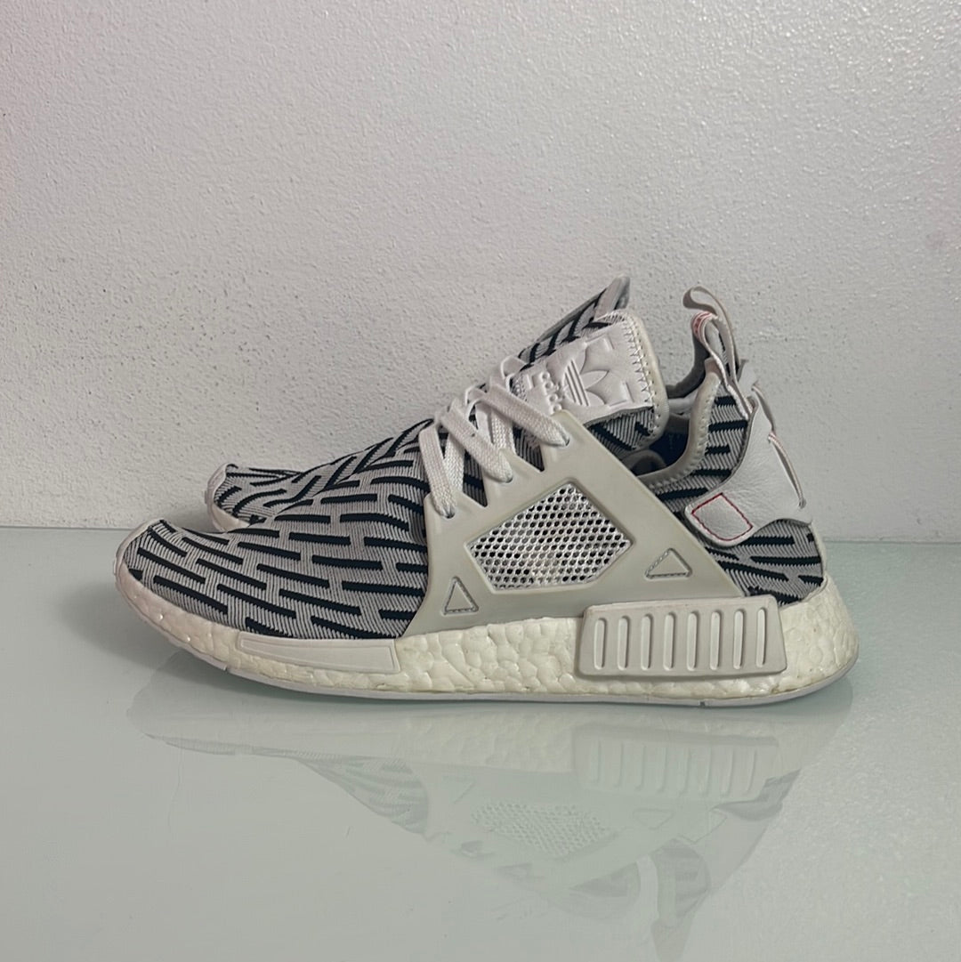 Adidas Originals NMD XR1 Primeknit "White/Black" MISMATE Men's L:9 R:8- BB2911